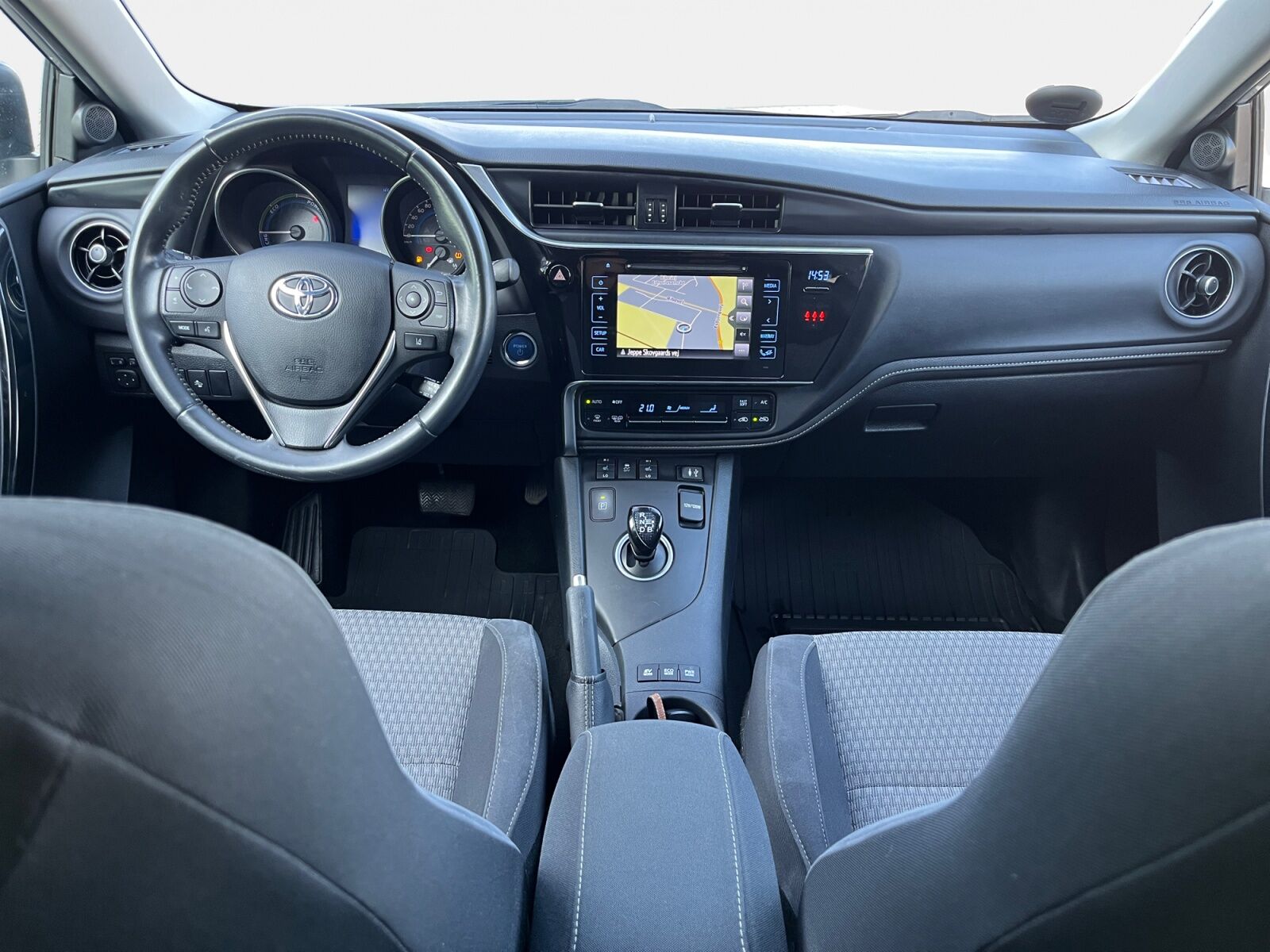 Billede af Toyota Auris Touring Sports 1,8 Hybrid H2 Selected 136HK Stc Aut.