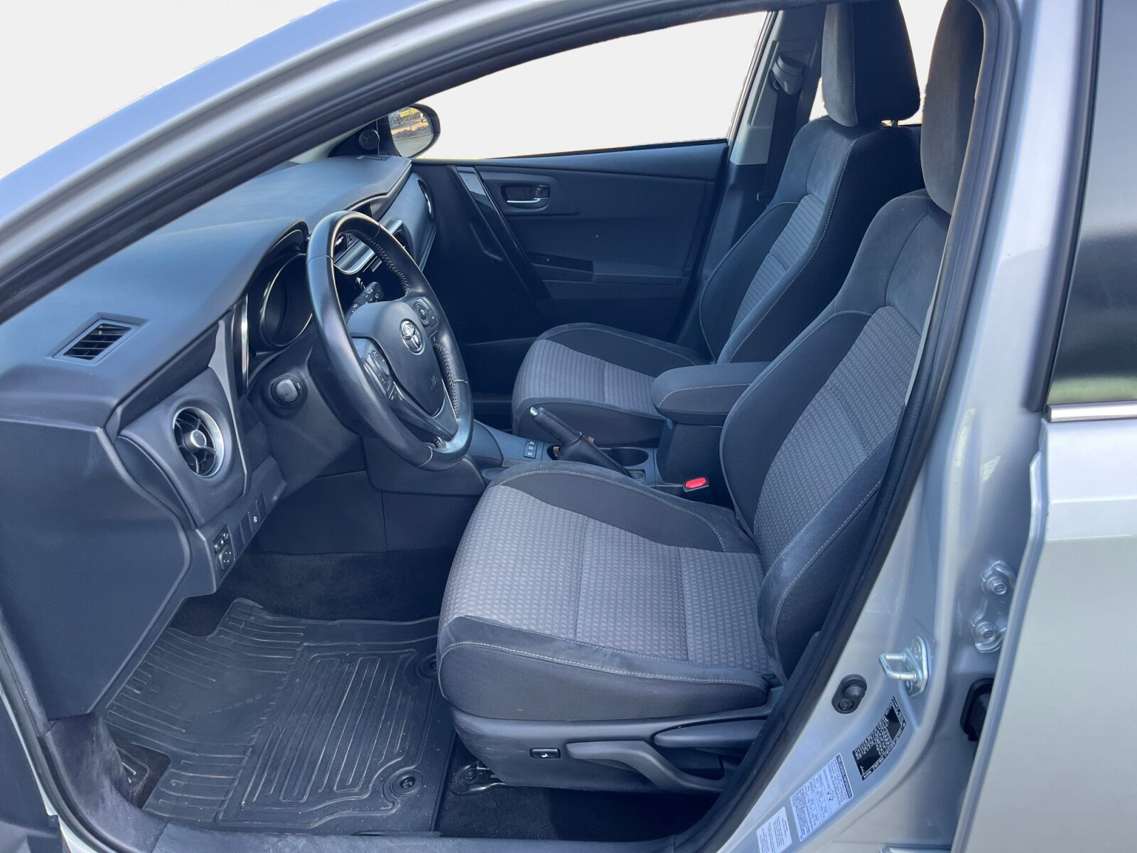 Billede af Toyota Auris Touring Sports 1,8 Hybrid H2 Selected 136HK Stc Aut.