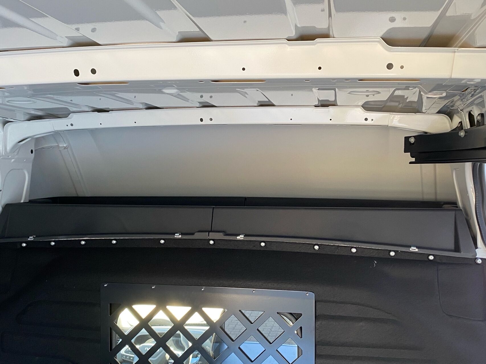 Billede af Iveco Daily 35S18 12m3 3,0 D 180HK Van 8g Aut.