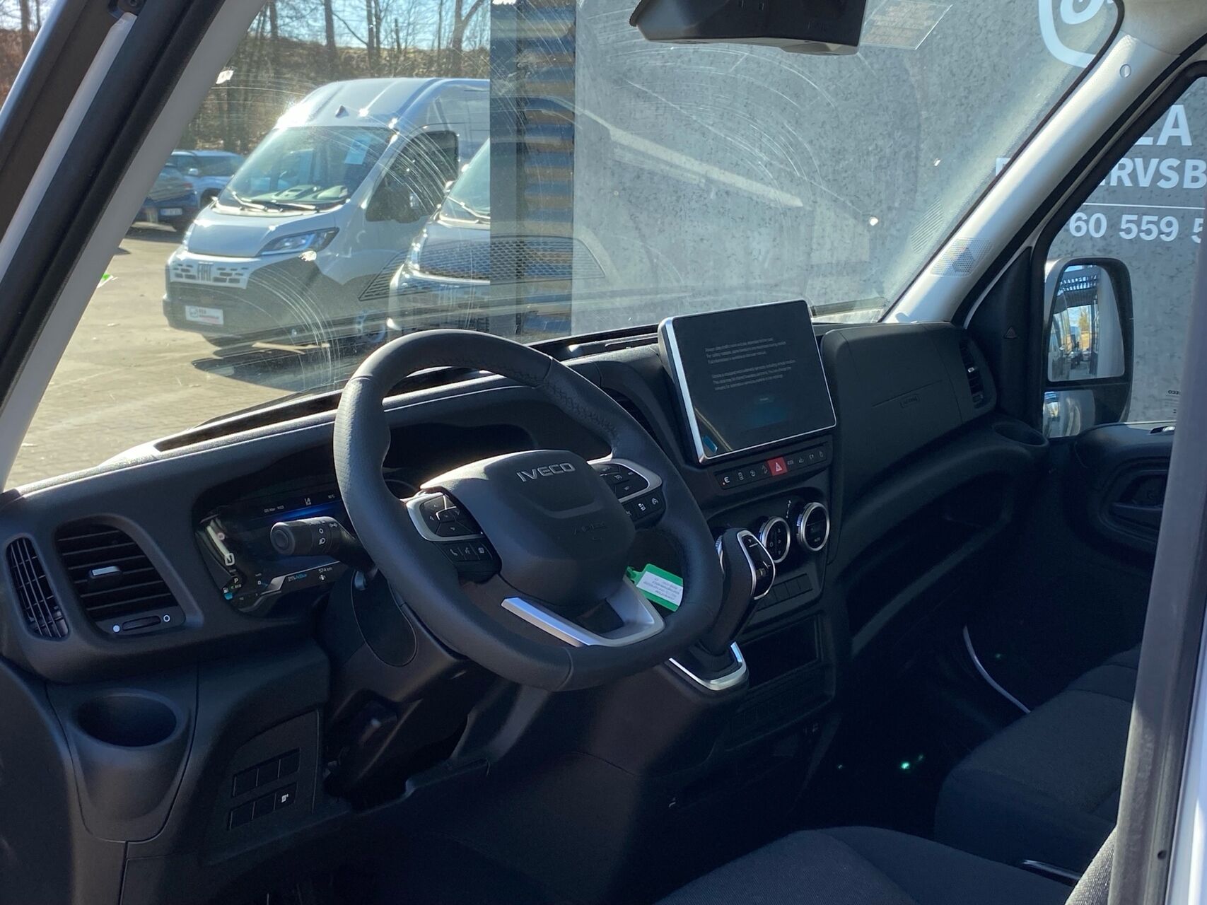 Billede af Iveco Daily 35S18 12m3 3,0 D 180HK Van 8g Aut.