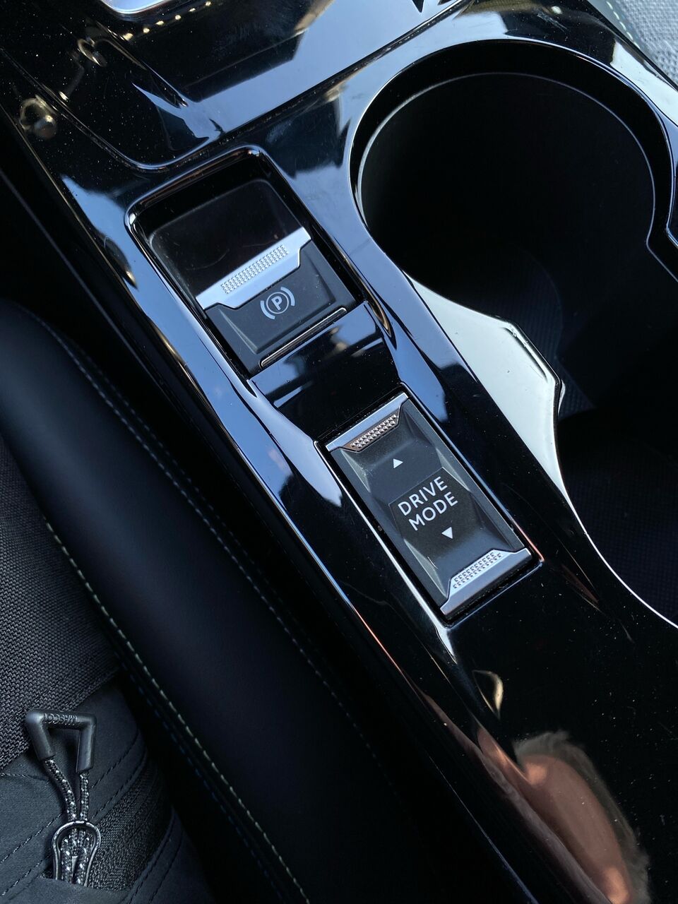 Billede af Peugeot e-2008 EL GT 136HK 5d Aut.