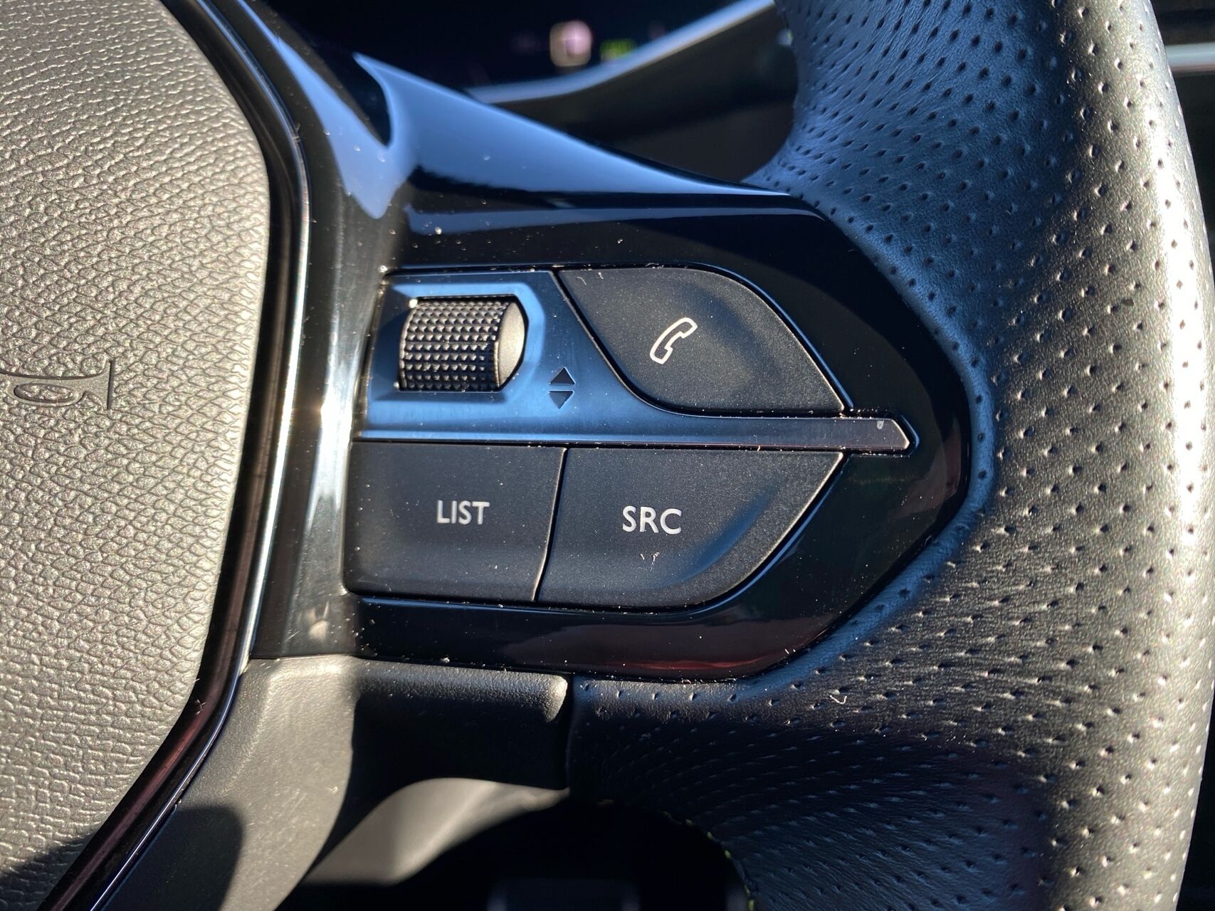 Billede af Peugeot e-2008 EL GT 136HK 5d Aut.