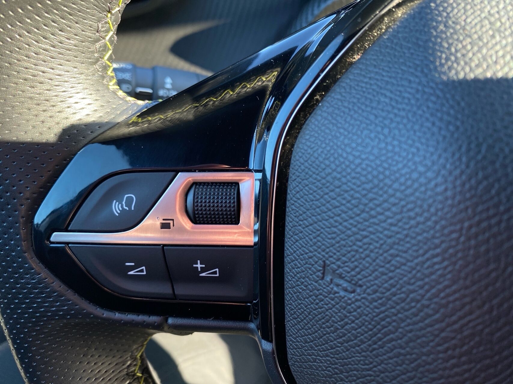 Billede af Peugeot e-2008 EL GT 136HK 5d Aut.