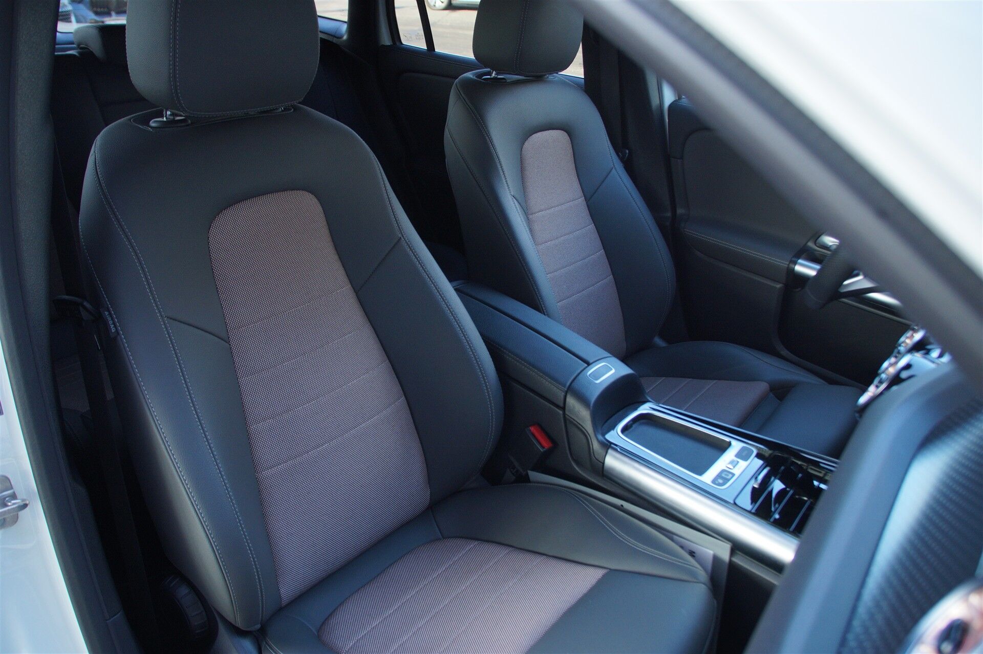 Billede af Mercedes-Benz EQA 250 EL Progressive 190HK 5d Aut.