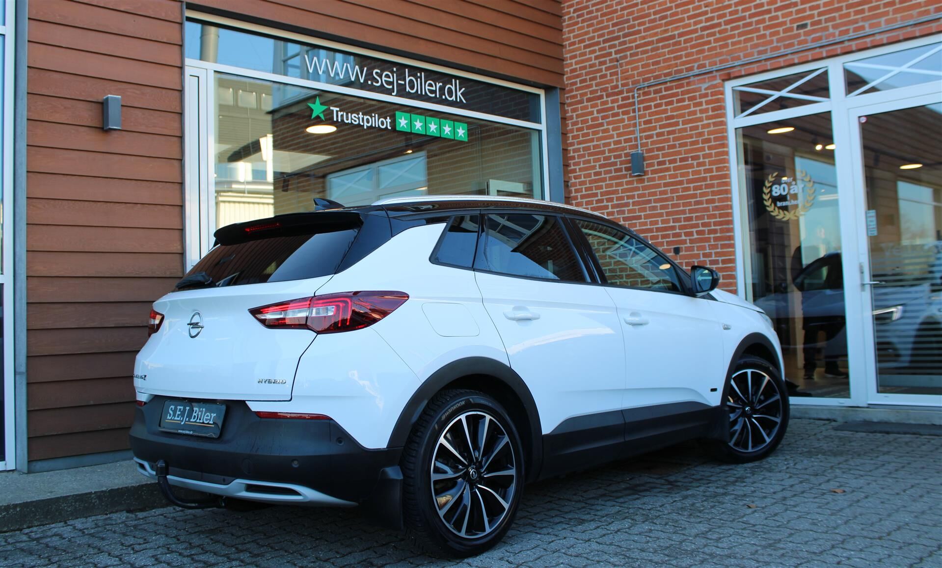 Billede af Opel Grandland X 1,6 PHEV  Plugin-hybrid Cosmo Prestige Pack 225HK 5d 8g Aut.