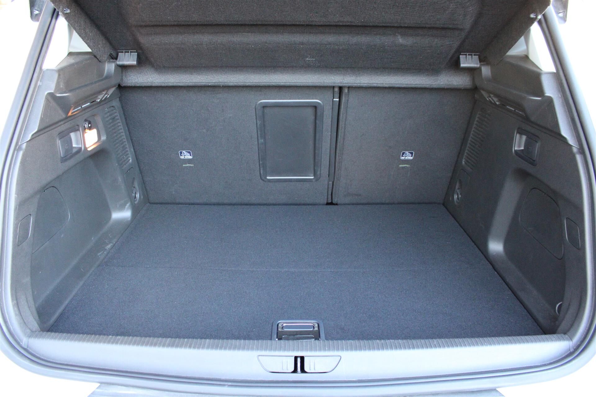 Billede af Opel Grandland X 1,6 PHEV  Plugin-hybrid Cosmo Prestige Pack 225HK 5d 8g Aut.