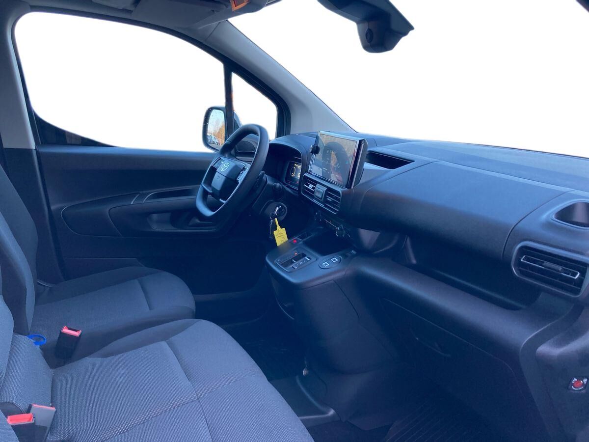 Billede af Toyota Proace City Electric Medium EL Comfort Master En Skydedør 136HK Van Aut.