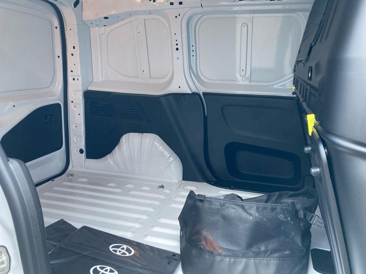 Billede af Toyota Proace City Electric Medium EL Comfort Master En Skydedør 136HK Van Aut.
