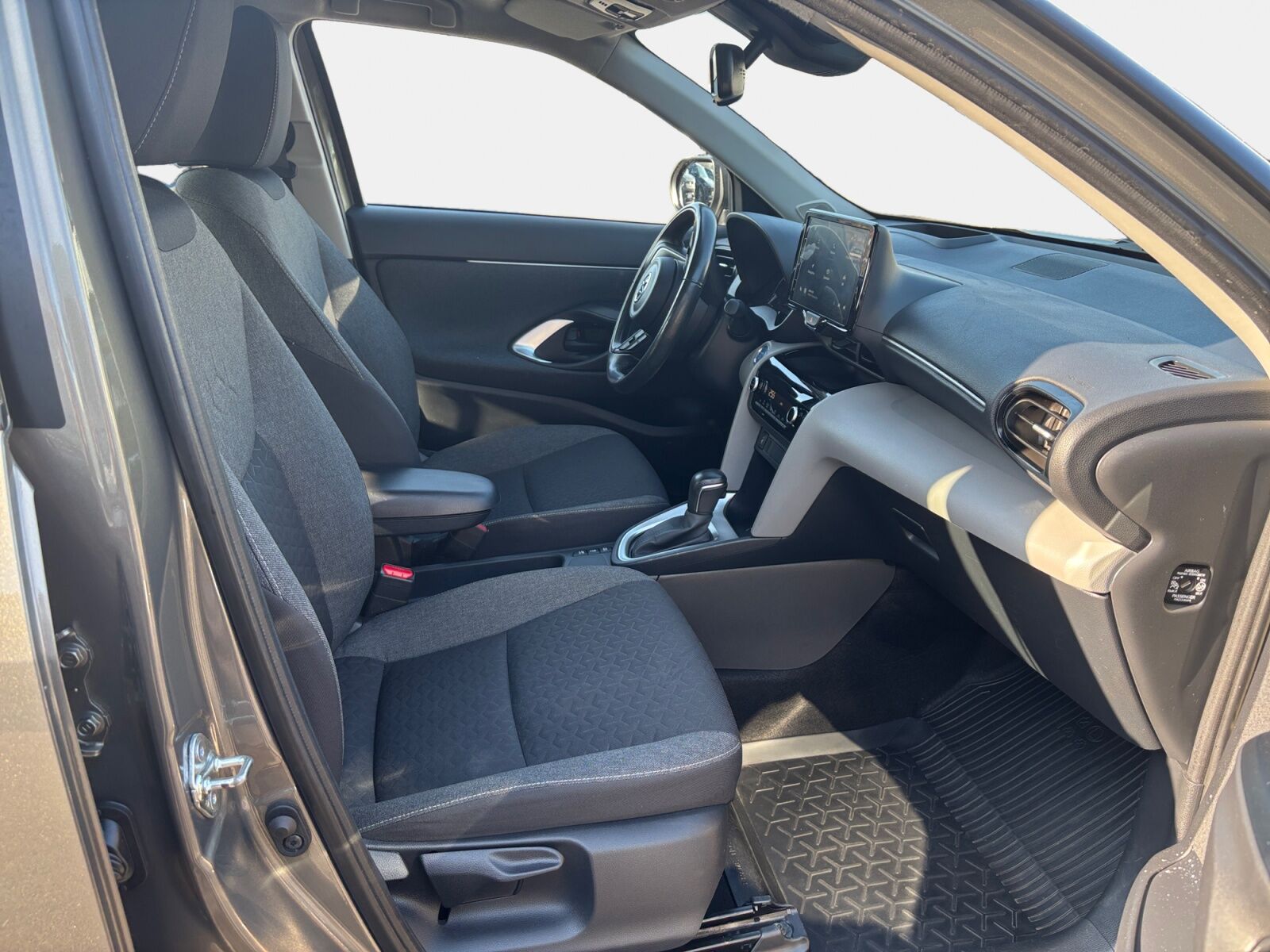 Billede af Toyota Yaris Cross 1,5 Hybrid Active Technology Plus 116HK 5d Trinl. Gear