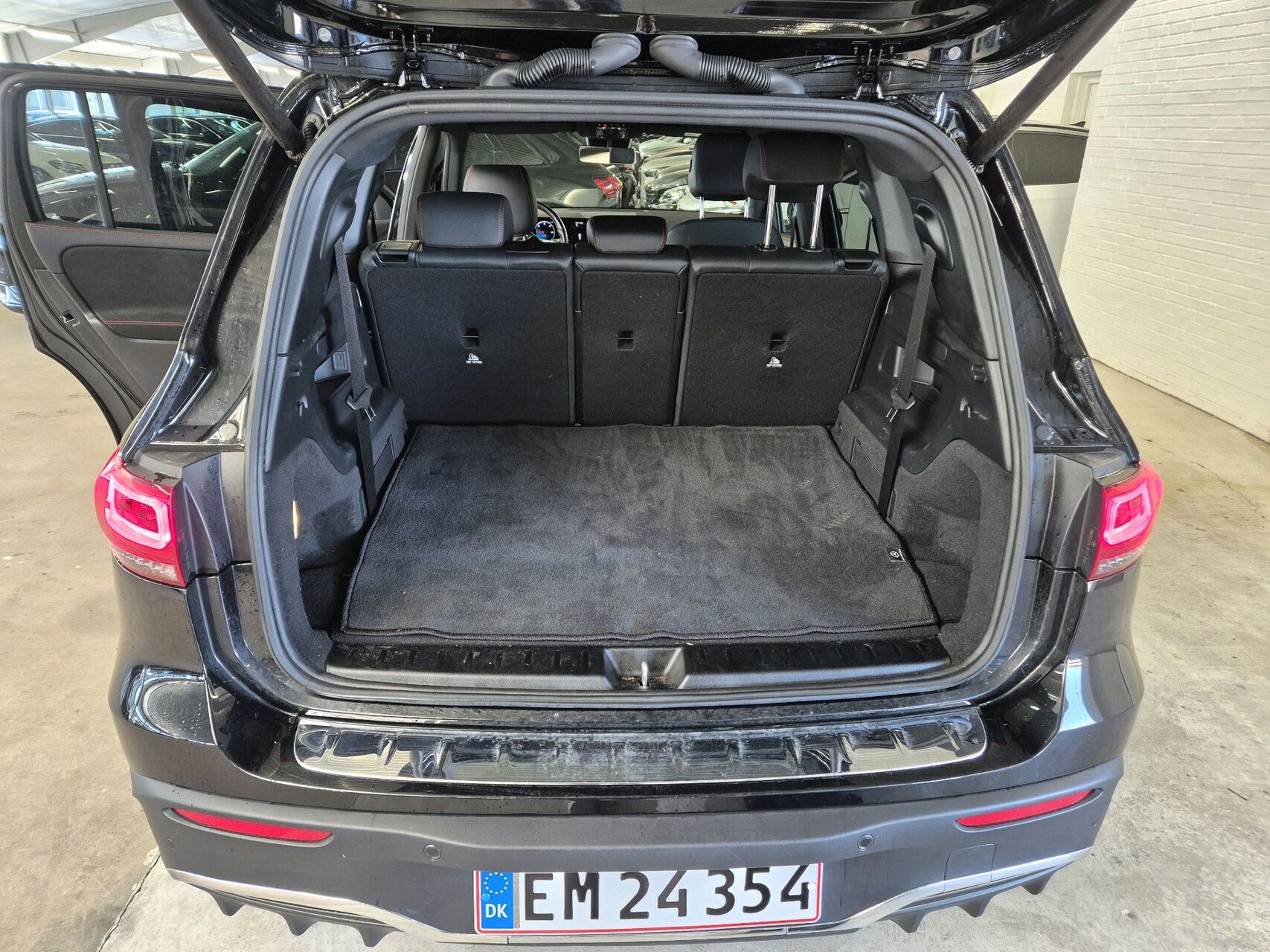 Billede af Mercedes-Benz EQB 250 EL AMG Line 7 sæder 190HK 5d Aut.