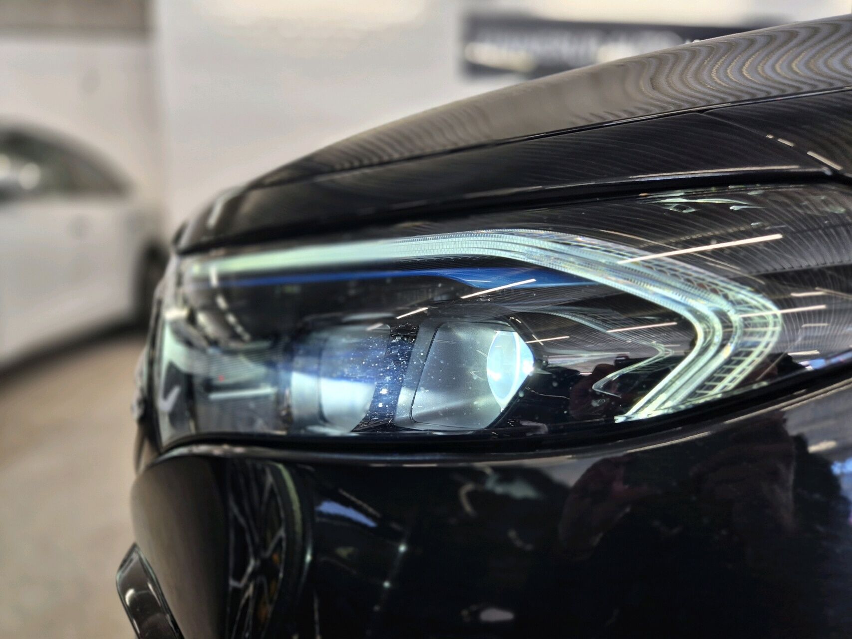 Billede af Mercedes-Benz EQB 250 EL AMG Line 7 sæder 190HK 5d Aut.