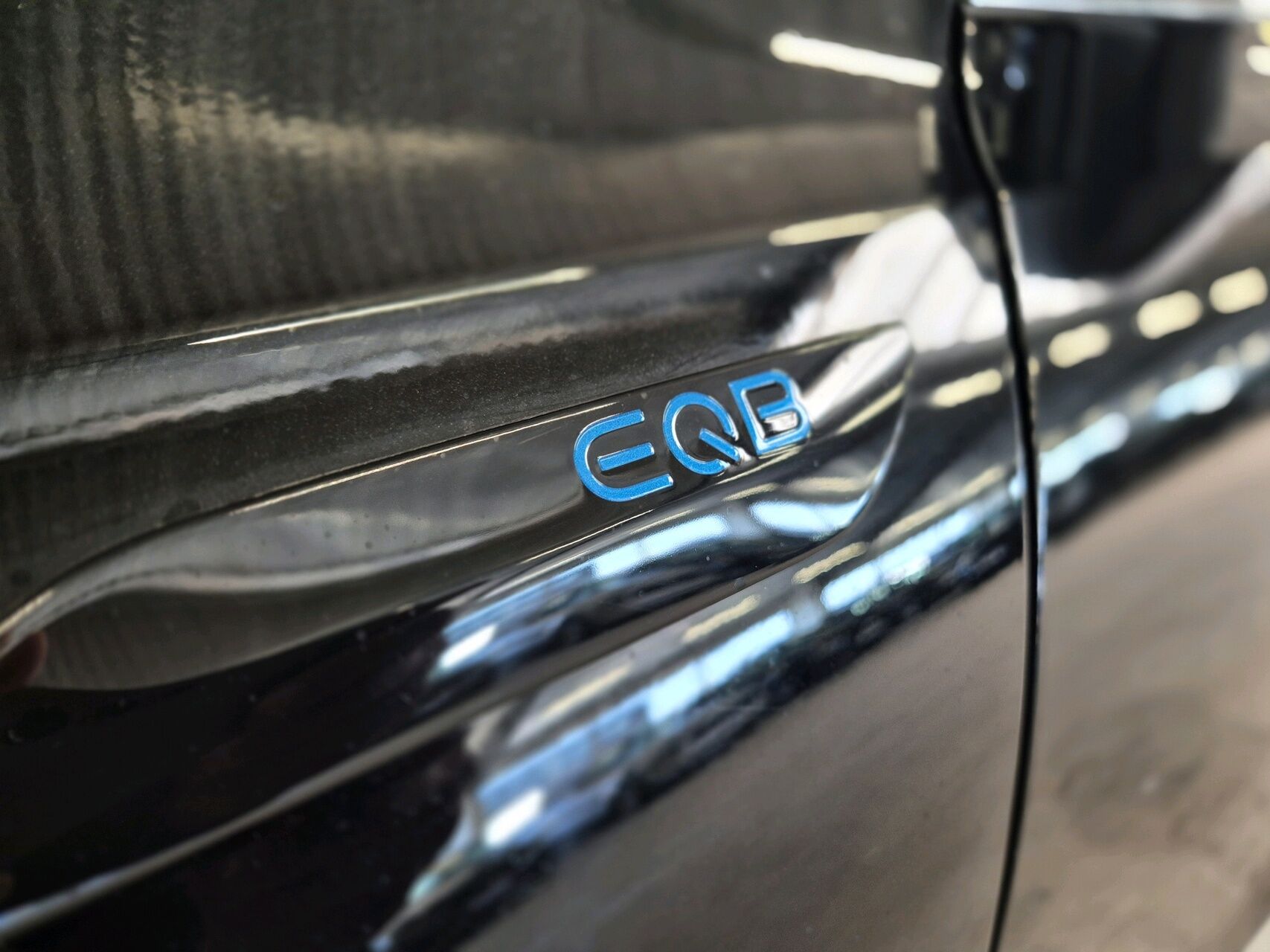 Billede af Mercedes-Benz EQB 250 EL AMG Line 7 sæder 190HK 5d Aut.