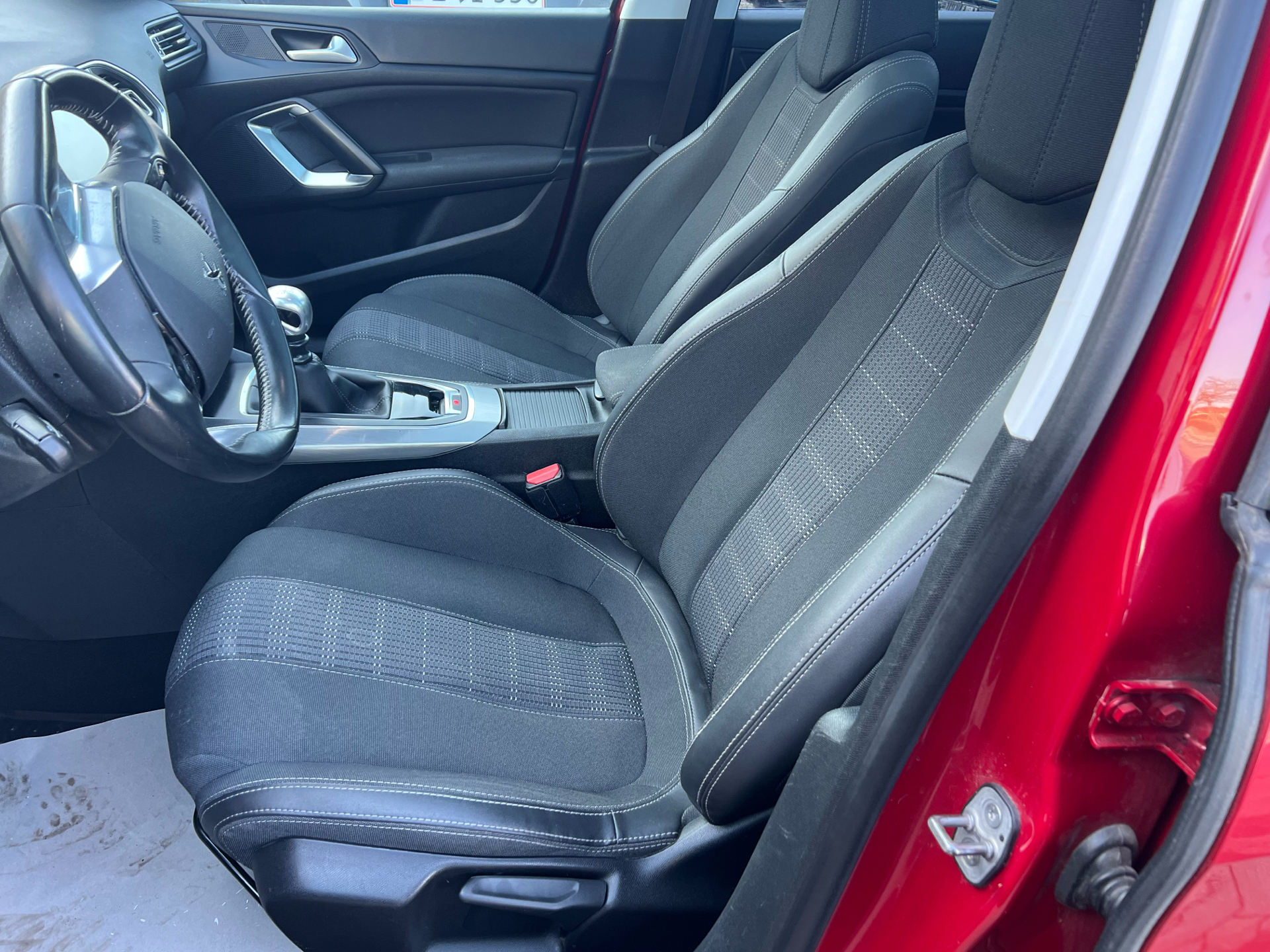 Billede af Peugeot 308 SW 1,6 BlueHDi Selection Sky 120HK Stc 6g