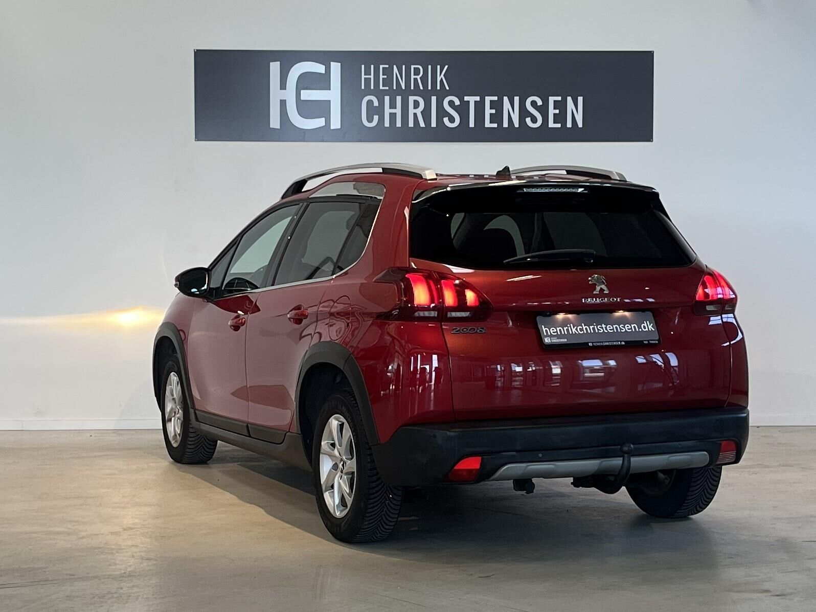 Billede af Peugeot 2008 1,2 e-THP Allure Sky 110HK 5d