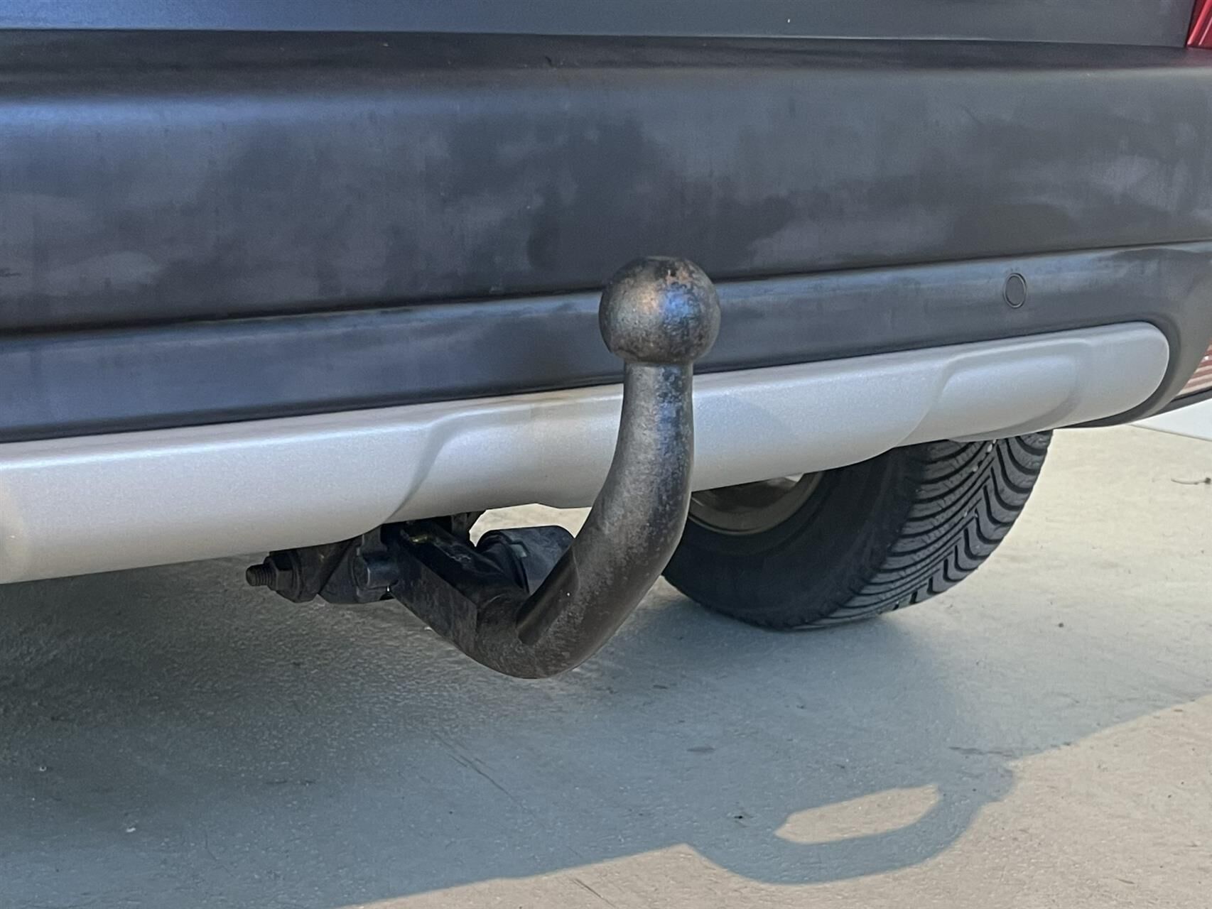 Billede af Peugeot 2008 1,2 e-THP Allure Sky 110HK 5d