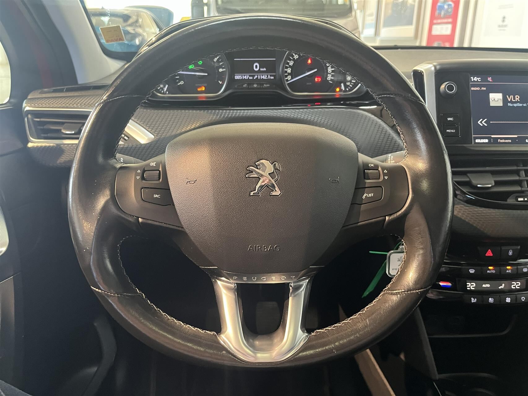 Billede af Peugeot 2008 1,2 e-THP Allure Sky 110HK 5d