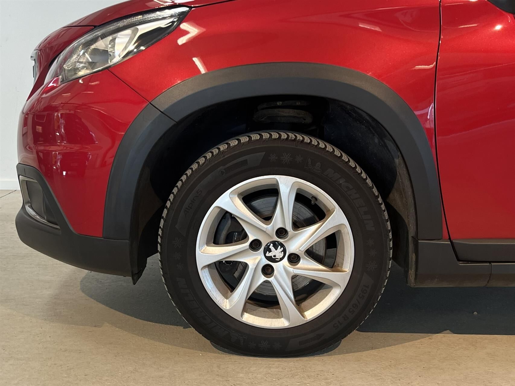 Billede af Peugeot 2008 1,2 e-THP Allure Sky 110HK 5d
