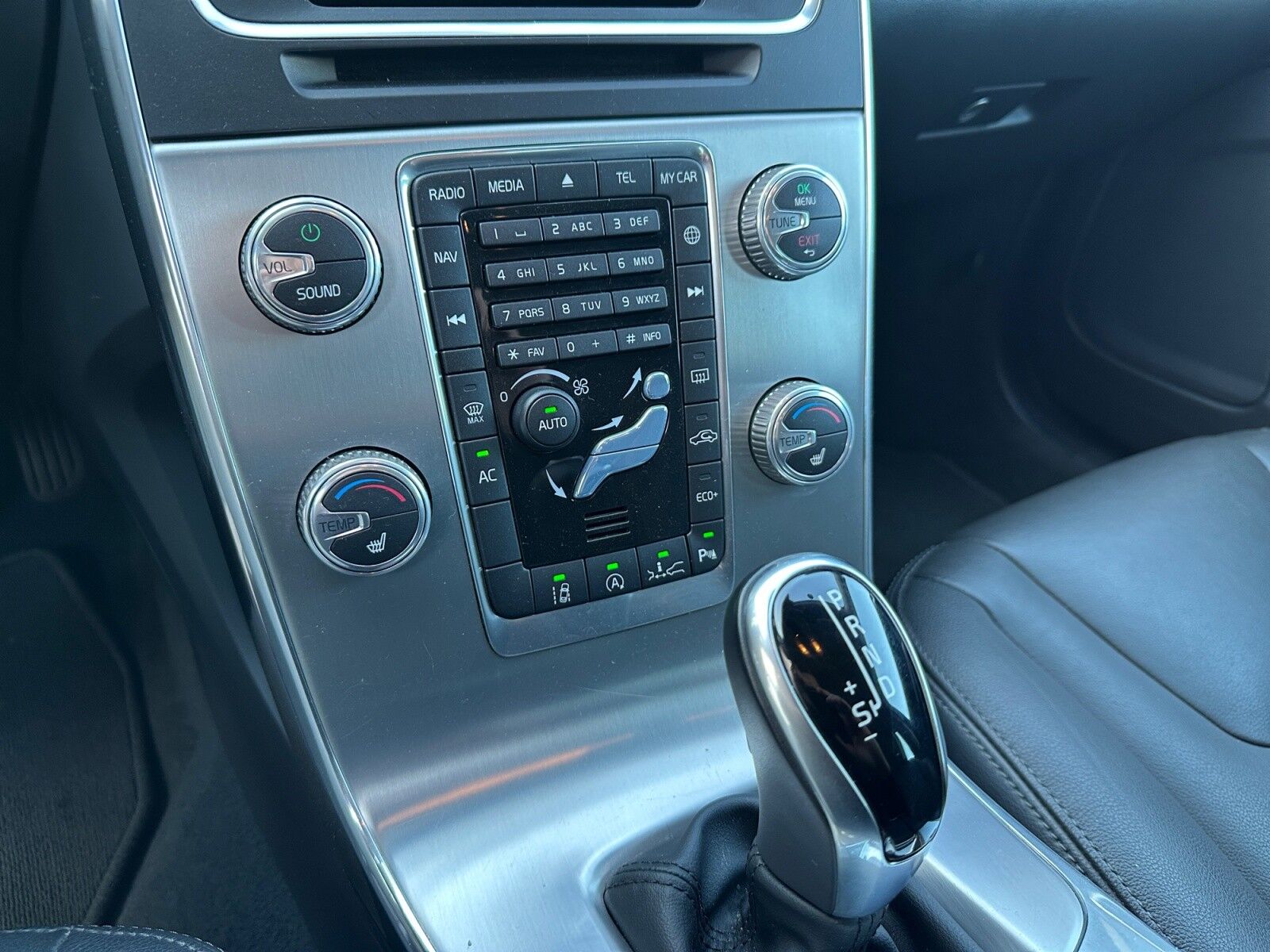 Billede af Volvo V60 1,5 T3 Momentum 152HK Stc 6g Aut.