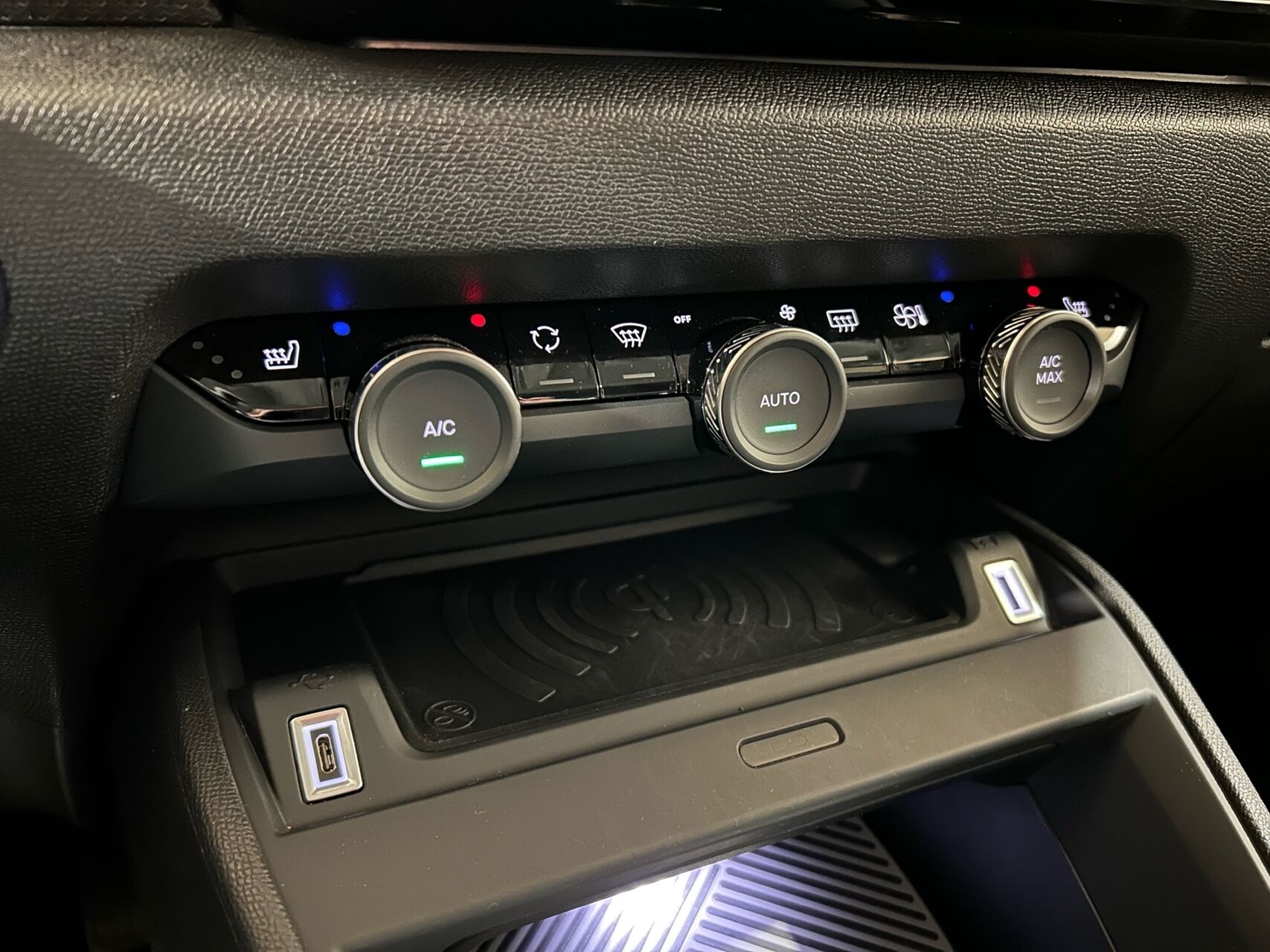 Billede af Citroën e-C4 EL Max 136HK 5d Aut.