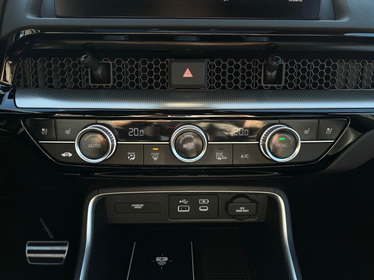 Billede af Honda CR-V 2,0 i-MMD  Plugin-hybrid Advance Tech E-CVT 184HK 5d Trinl. Gear