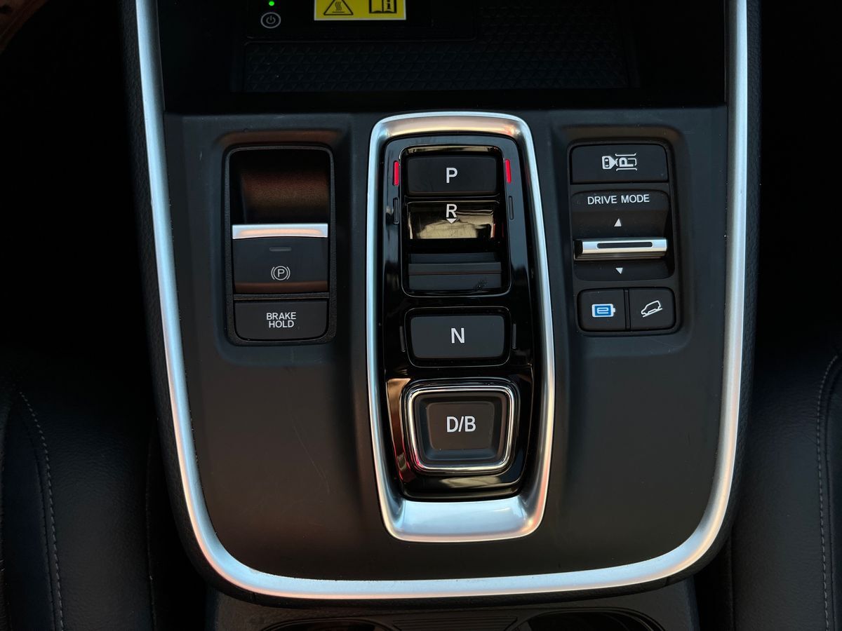 Billede af Honda CR-V 2,0 i-MMD  Plugin-hybrid Advance Tech E-CVT 184HK 5d Trinl. Gear