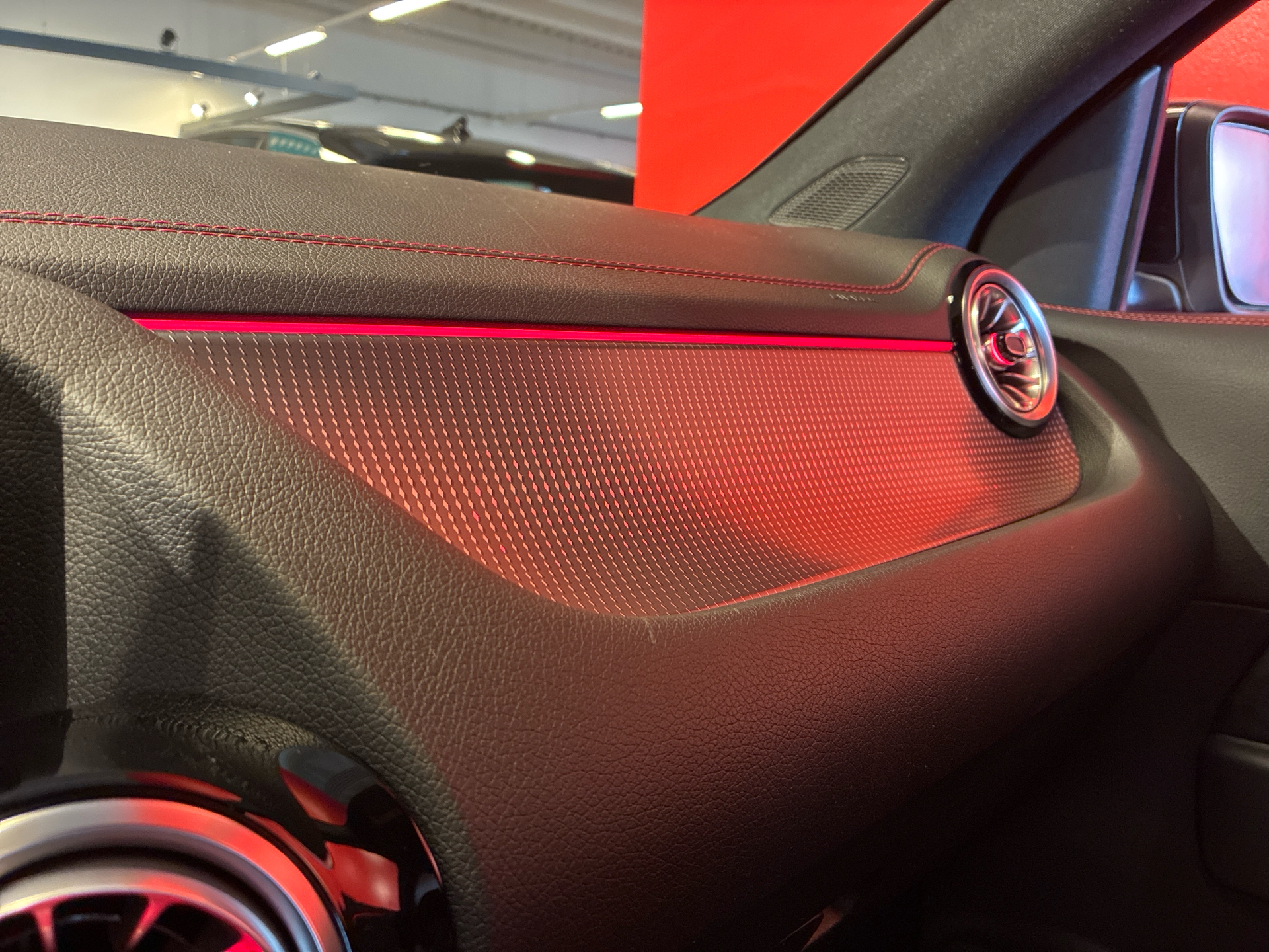 Billede af Mercedes-Benz EQA 250+ EL AMG Line 190HK 5d Aut.