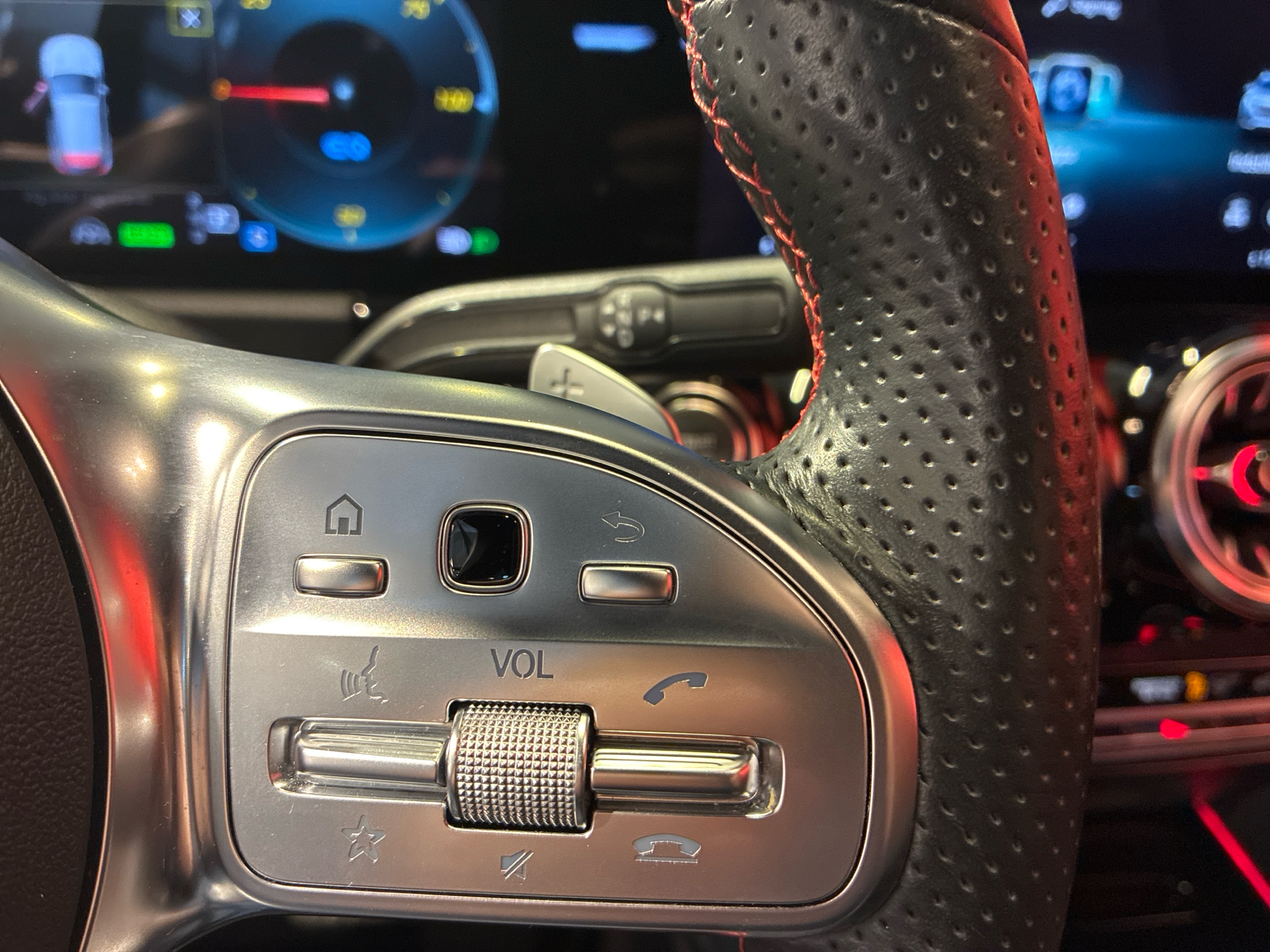 Billede af Mercedes-Benz EQA 250+ EL AMG Line 190HK 5d Aut.