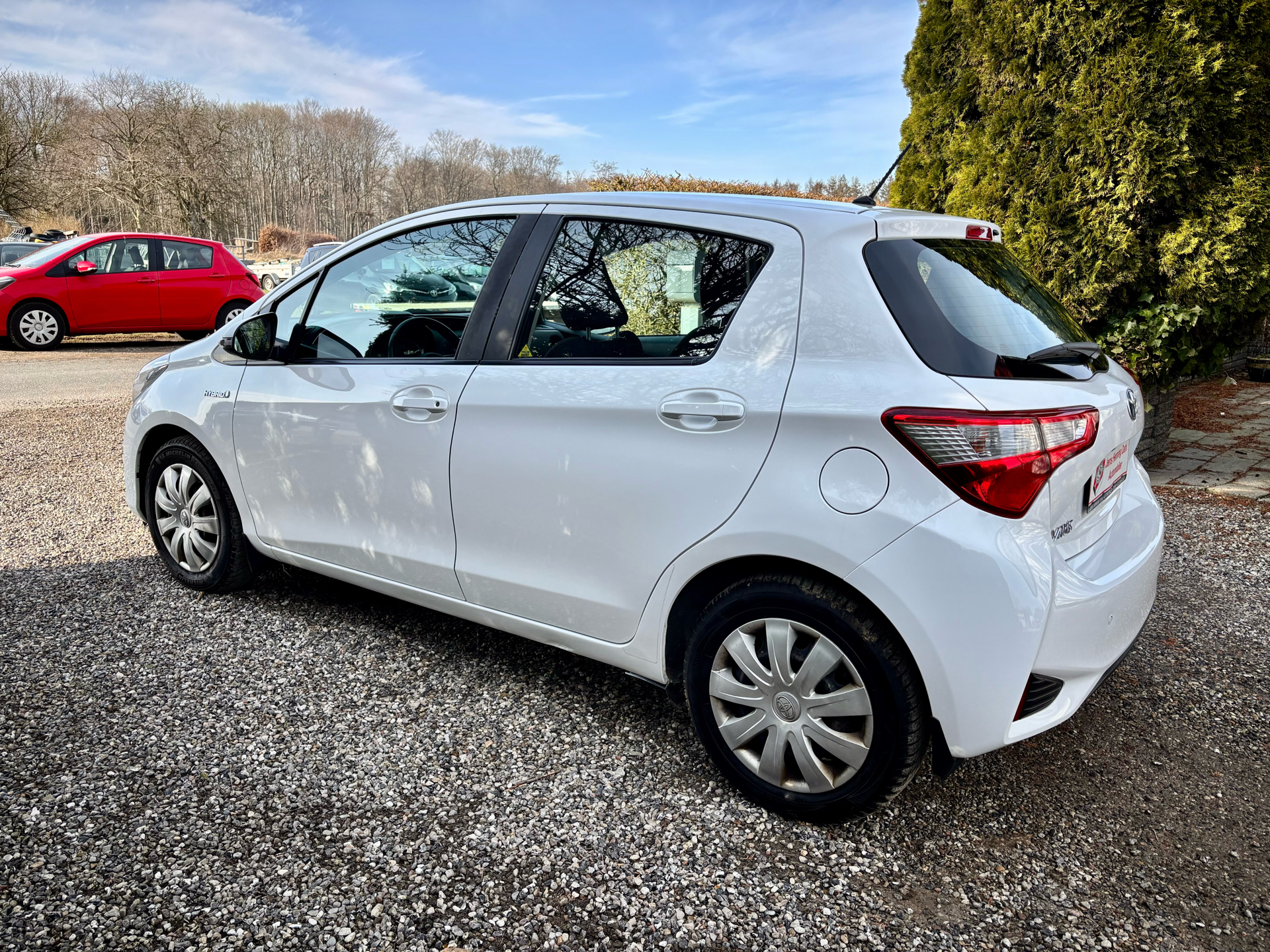 Billede af Toyota Yaris 1,5 Hybrid H2 E-CVT 100HK 5d Trinl. Gear