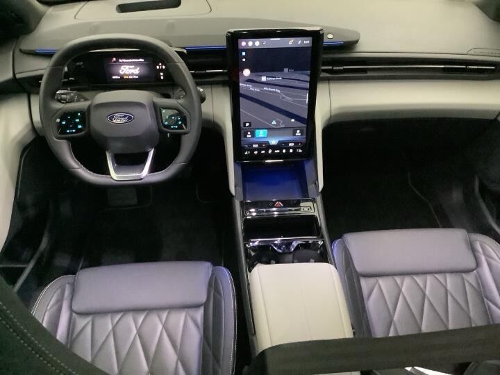 Billede af Ford Explorer EL UR Premium AWD 340HK 5d Aut.