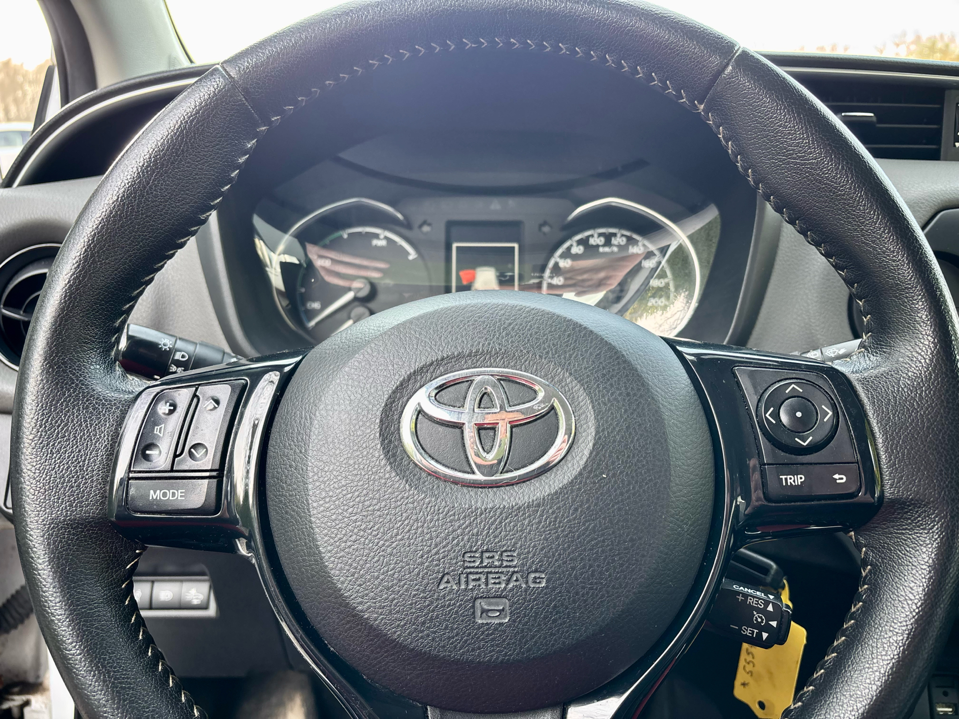 Billede af Toyota Yaris 1,5 Hybrid H2 E-CVT 100HK 5d Trinl. Gear