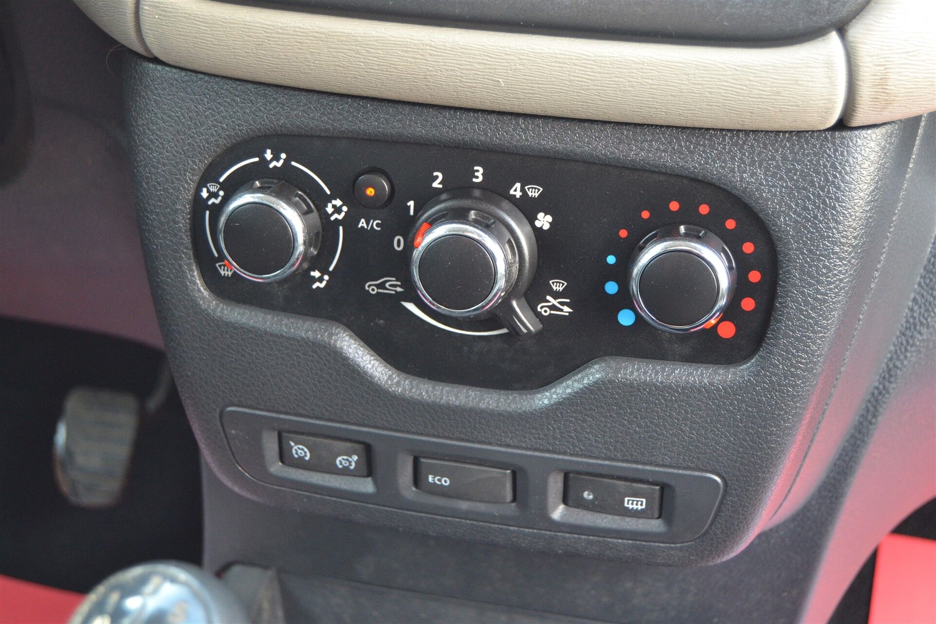 Billede af Dacia Lodgy 7 Sæder 1,6 16V Ambiance Start/Stop 102HK