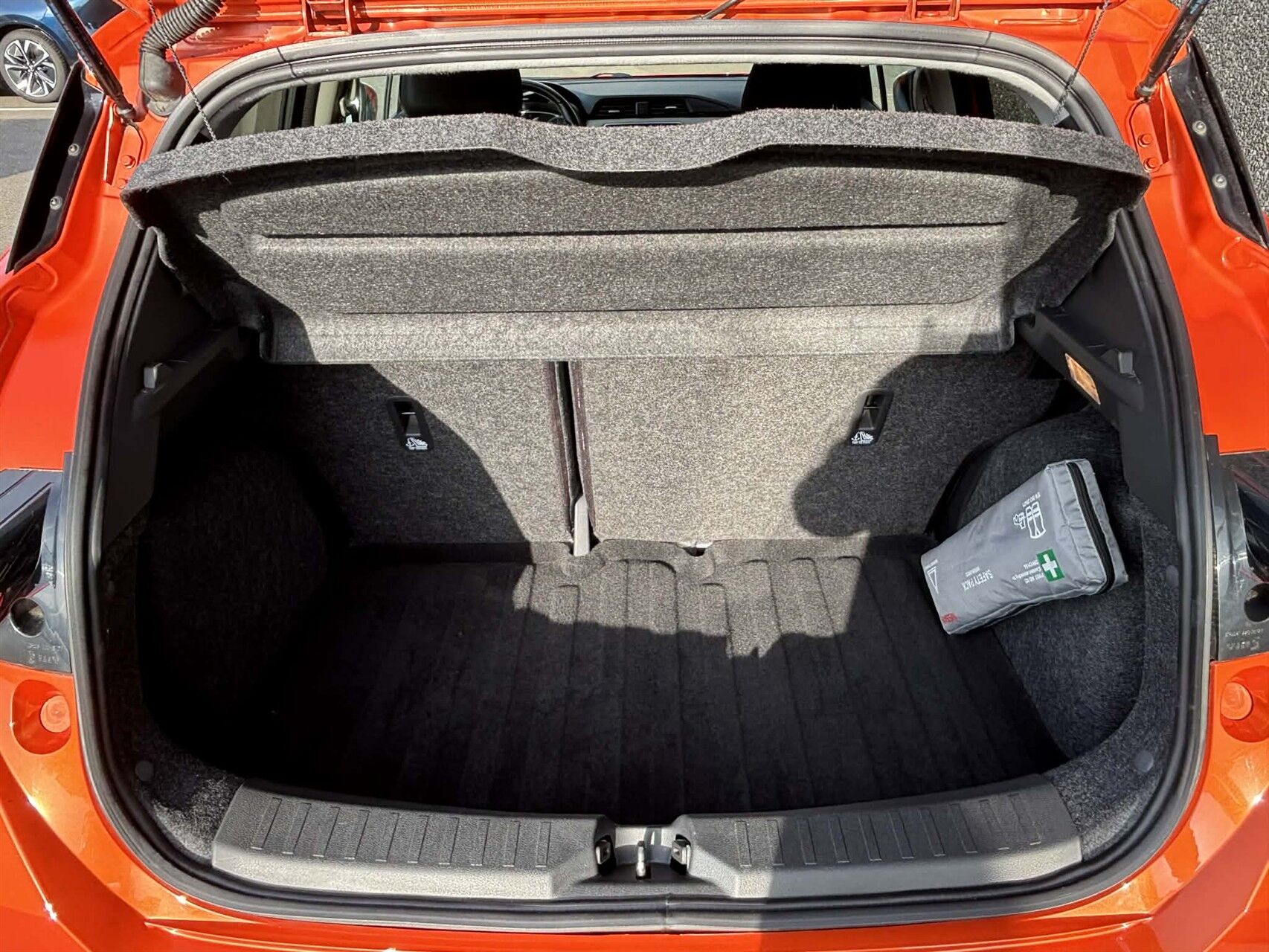 Billede af Nissan Micra 1,0 Tekna Navi X-Tronic 92HK 5d Trinl. Gear