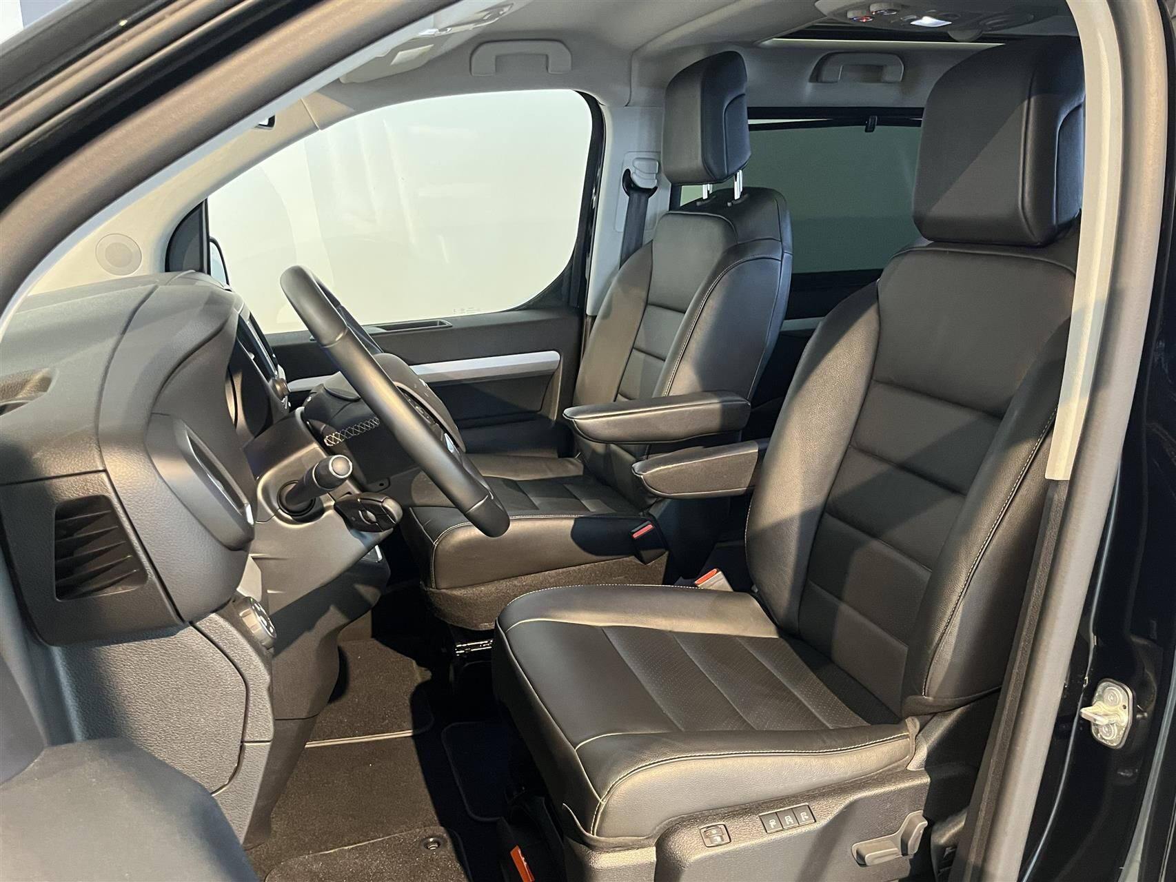 Billede af Opel Zafira-e Life L2 EL Ultimate 136HK Aut.