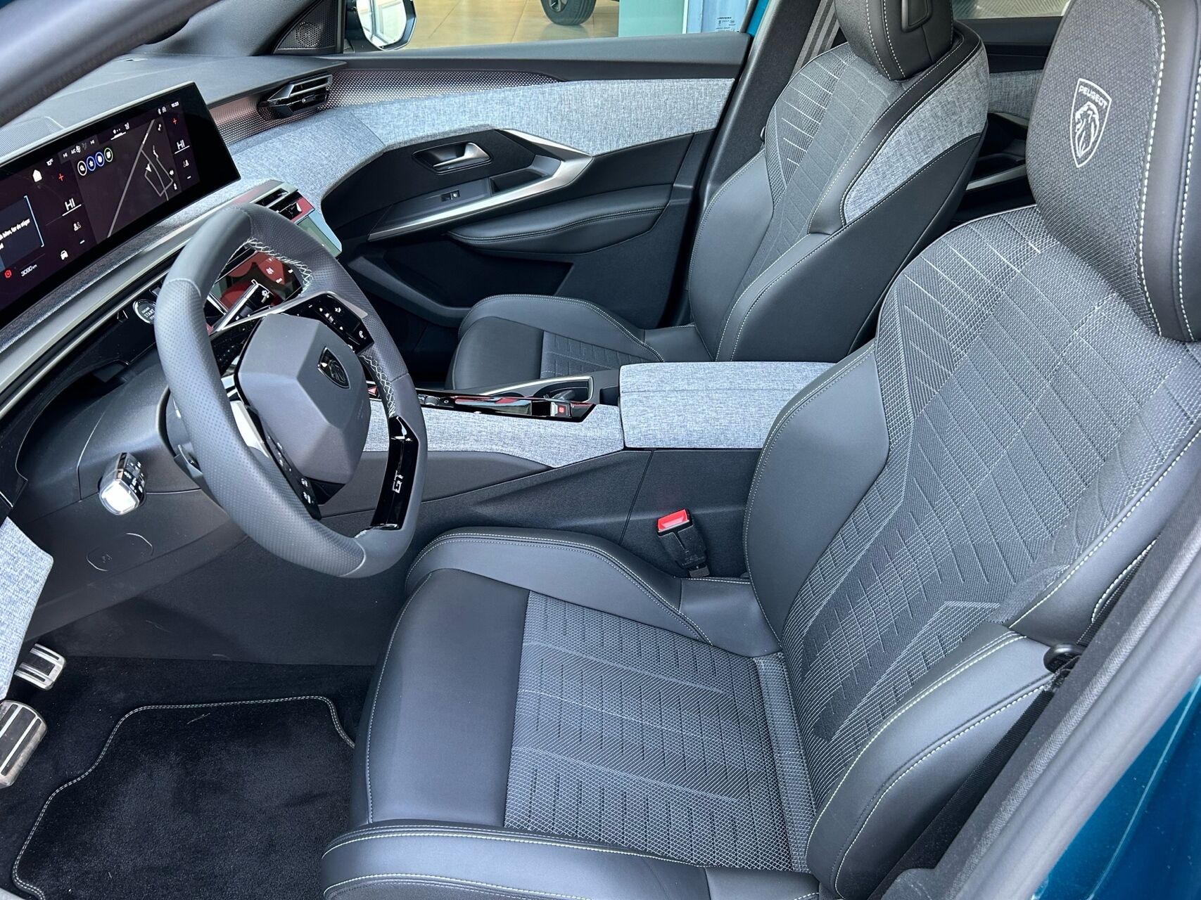 Billede af Peugeot e-3008 EL GT Pack 210HK 5d Aut.