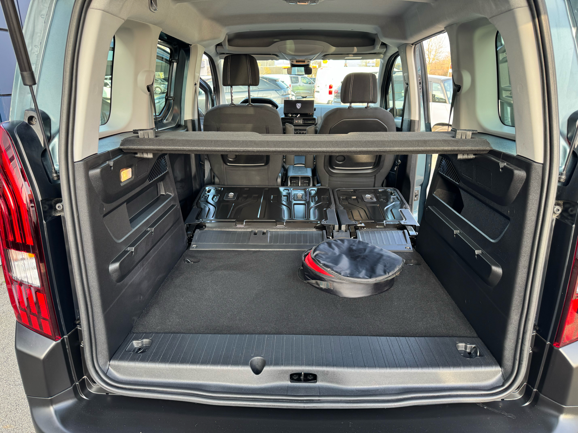 Billede af Peugeot e-Rifter L1 EL Allure 156HK Aut.