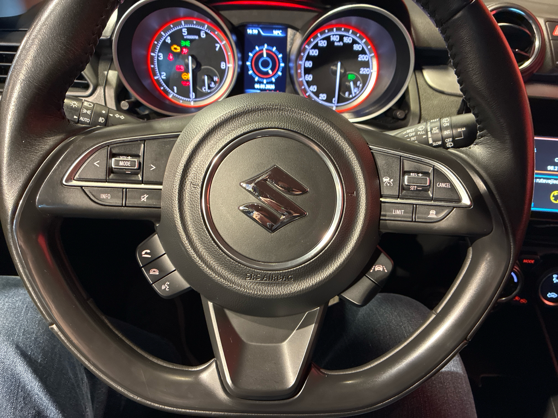 Billede af Suzuki Swift 1,2 Dualjet  Mild hybrid Exclusive AEB 83HK 5d