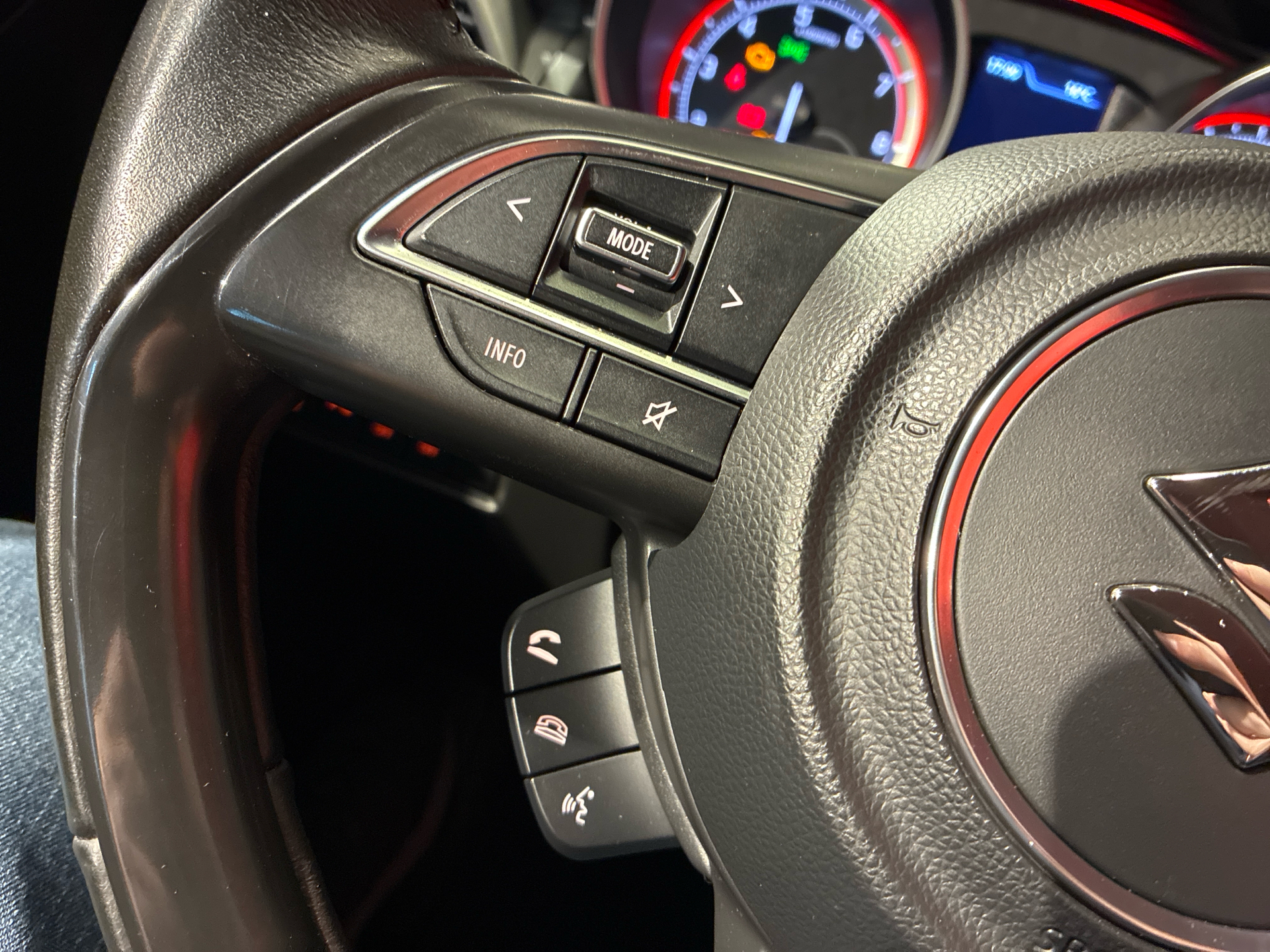 Billede af Suzuki Swift 1,2 Dualjet  Mild hybrid Exclusive AEB 83HK 5d