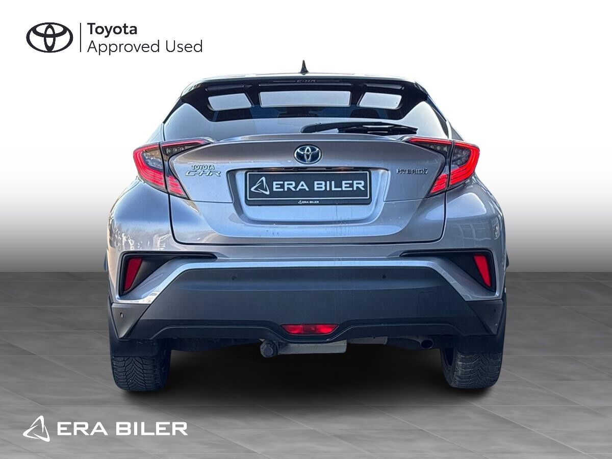 Billede af Toyota C-HR 1,8 Hybrid C-LUB Premium Selected Bi-tone Multidrive S 122HK 5d Aut.