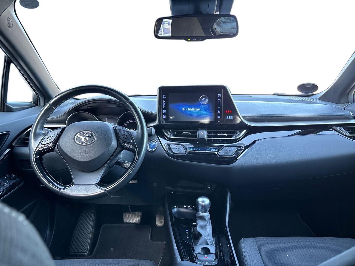 Billede af Toyota C-HR 1,8 Hybrid C-LUB Premium Selected Bi-tone Multidrive S 122HK 5d Aut.