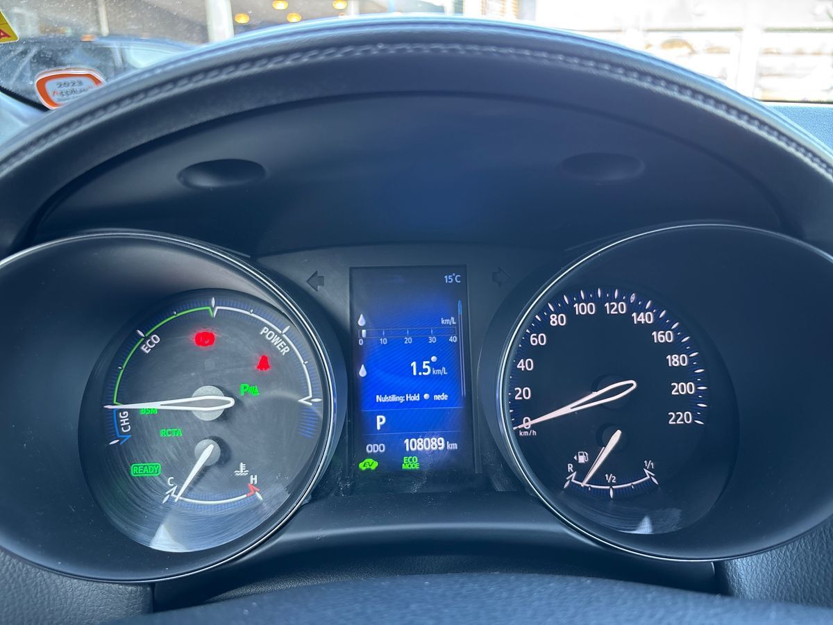 Billede af Toyota C-HR 1,8 Hybrid C-LUB Premium Selected Bi-tone Multidrive S 122HK 5d Aut.
