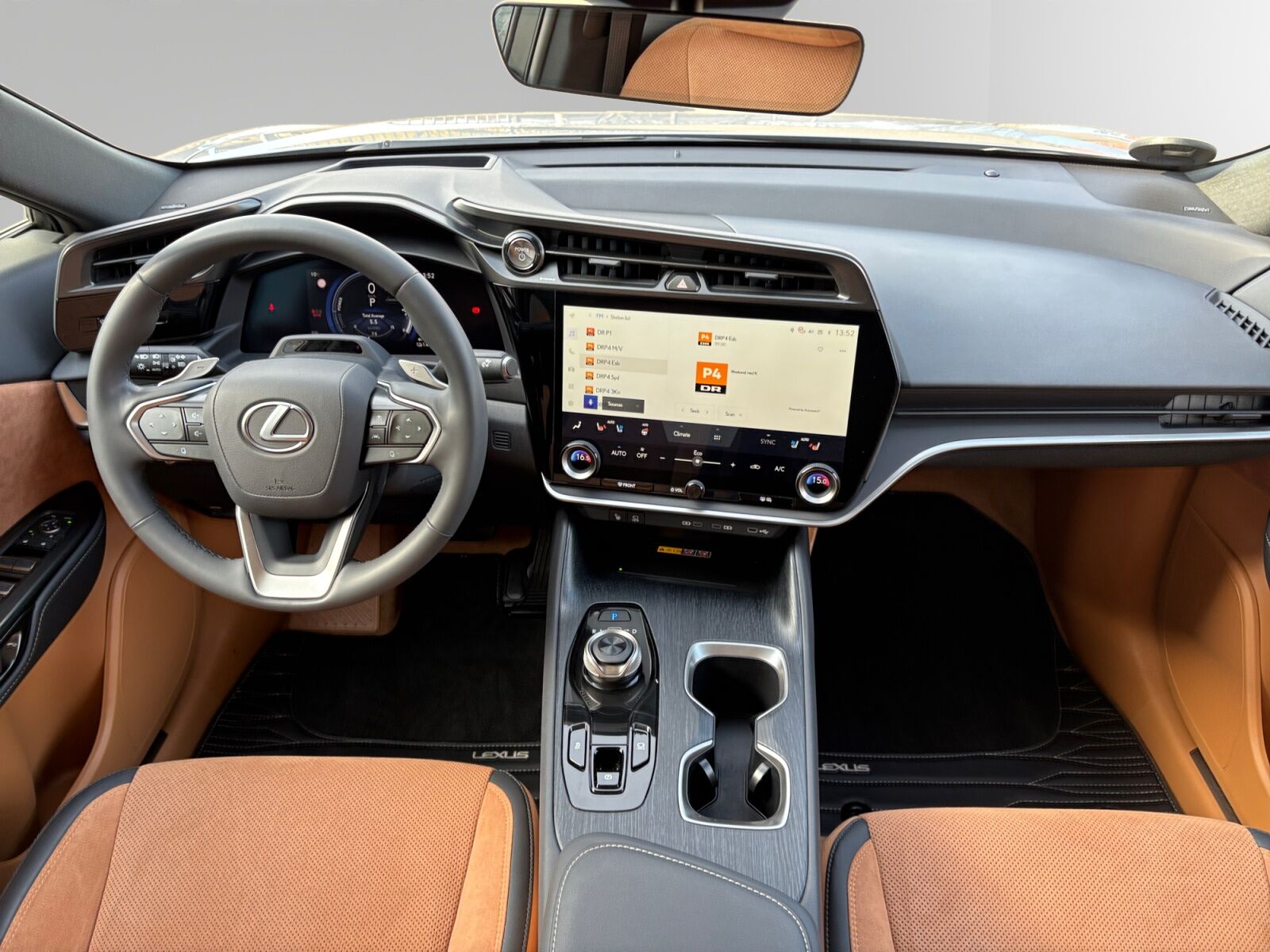 Billede af Lexus RZ 300e EL Luxury 204HK 4d Aut.