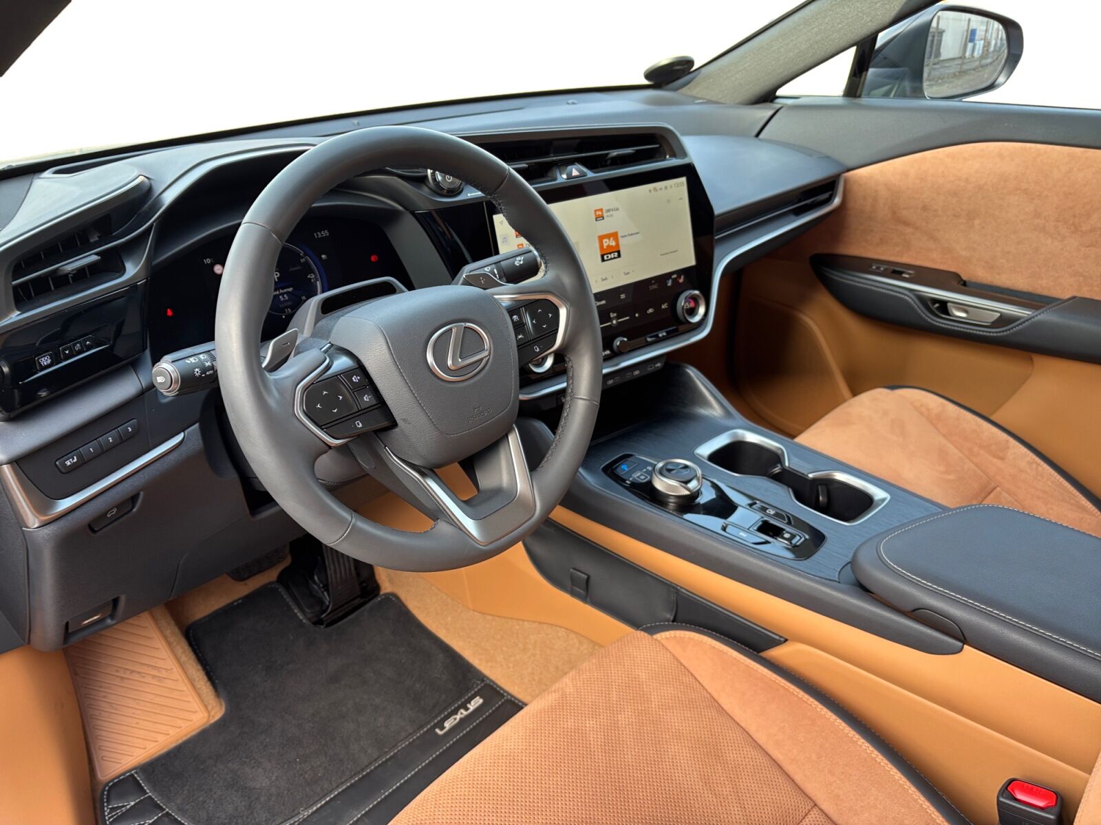 Billede af Lexus RZ 300e EL Luxury 204HK 4d Aut.