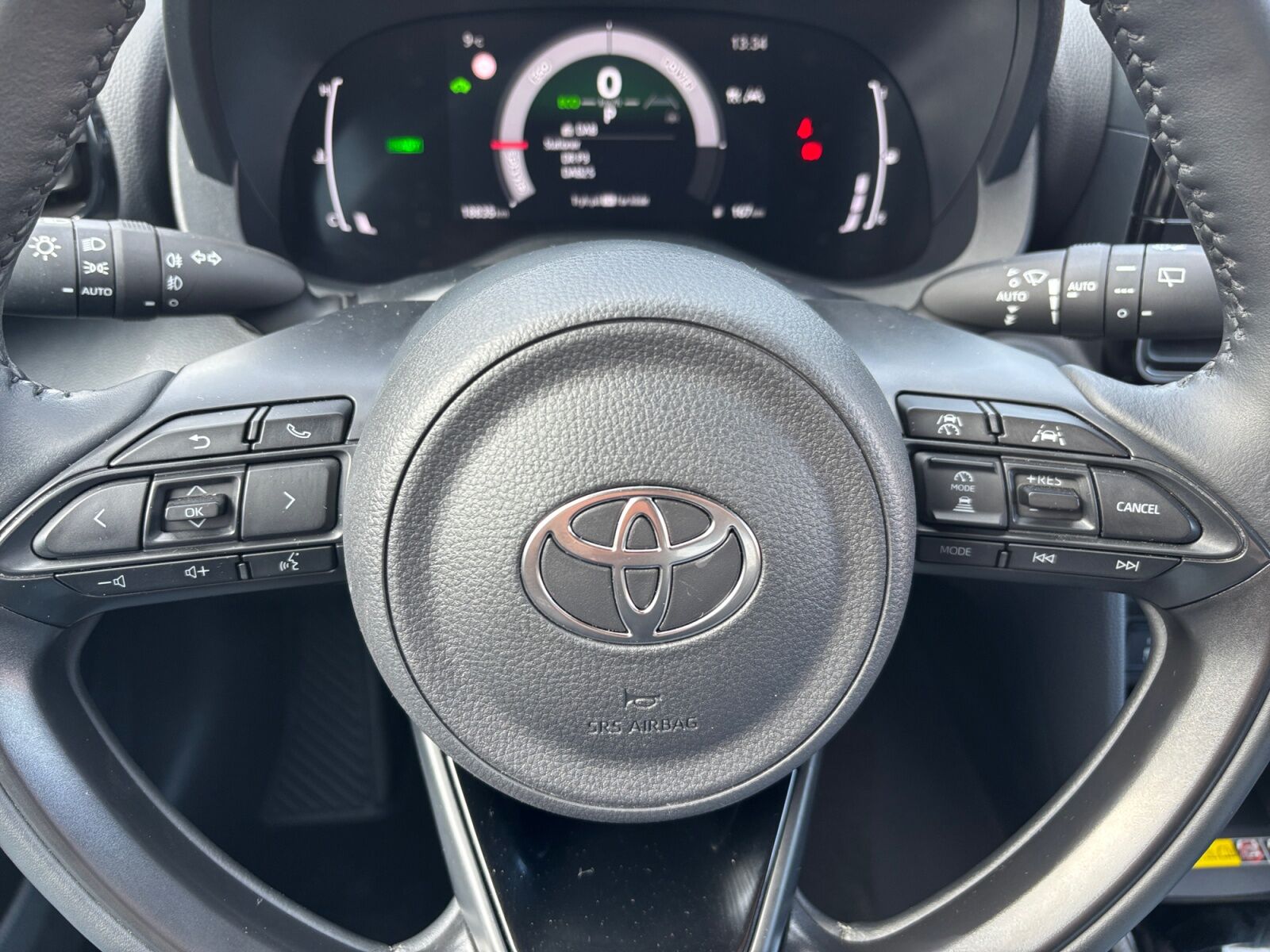 Billede af Toyota Yaris Cross 1,5 Hybrid Style Safety 116HK 5d Trinl. Gear