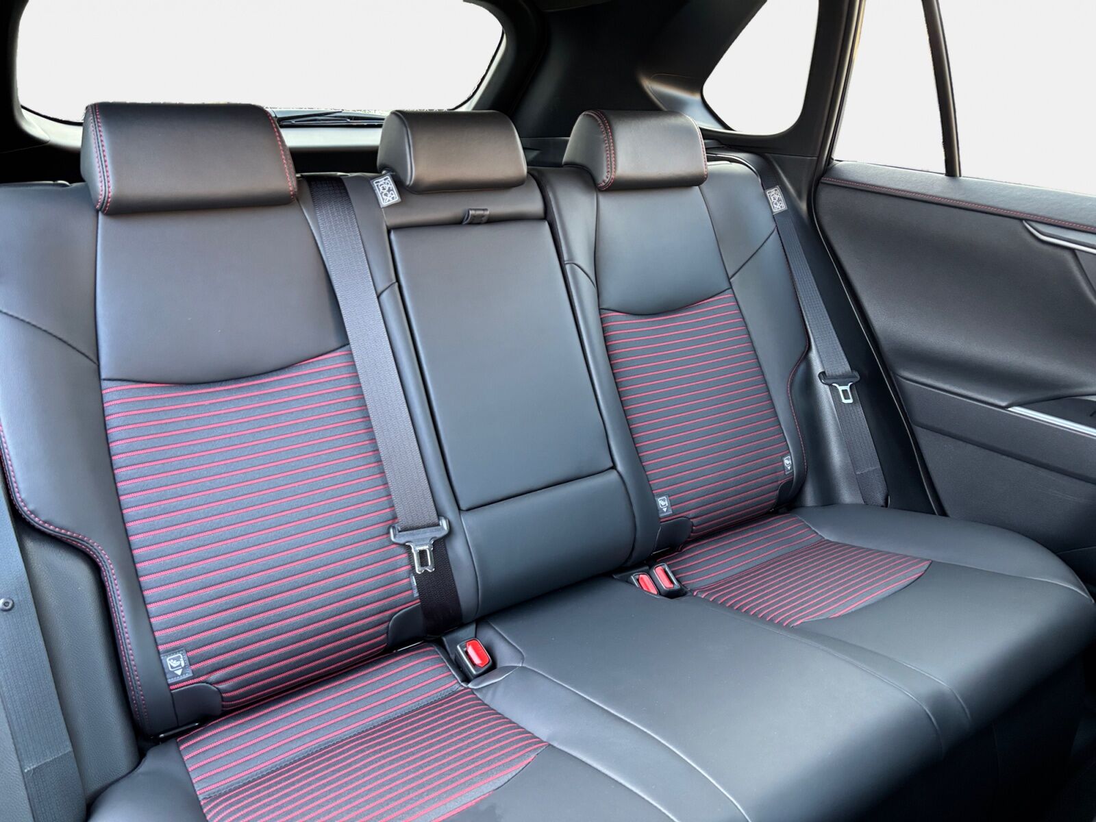 Billede af Toyota RAV4 Plug-in 2,5 Plugin-hybrid Active Comfort AWD 306HK 5d 6g Aut.