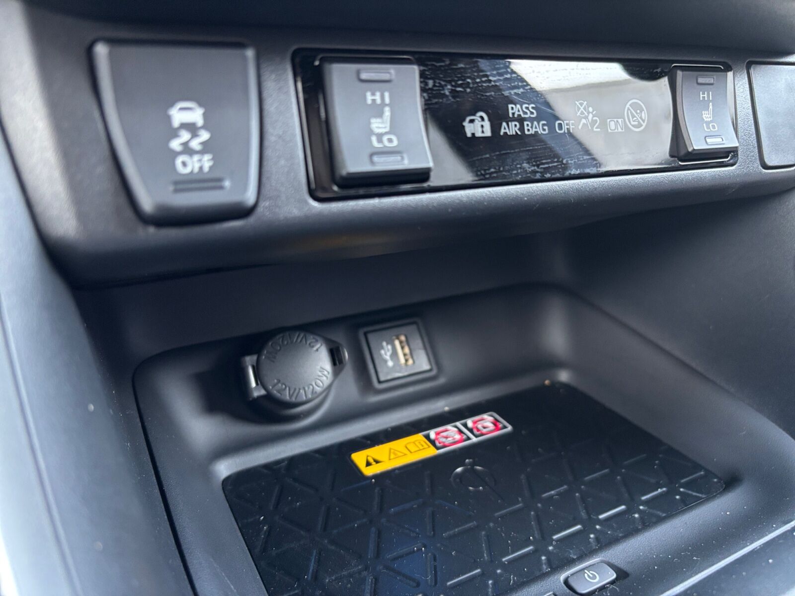 Billede af Toyota RAV4 Plug-in 2,5 Plugin-hybrid Active Comfort AWD 306HK 5d 6g Aut.