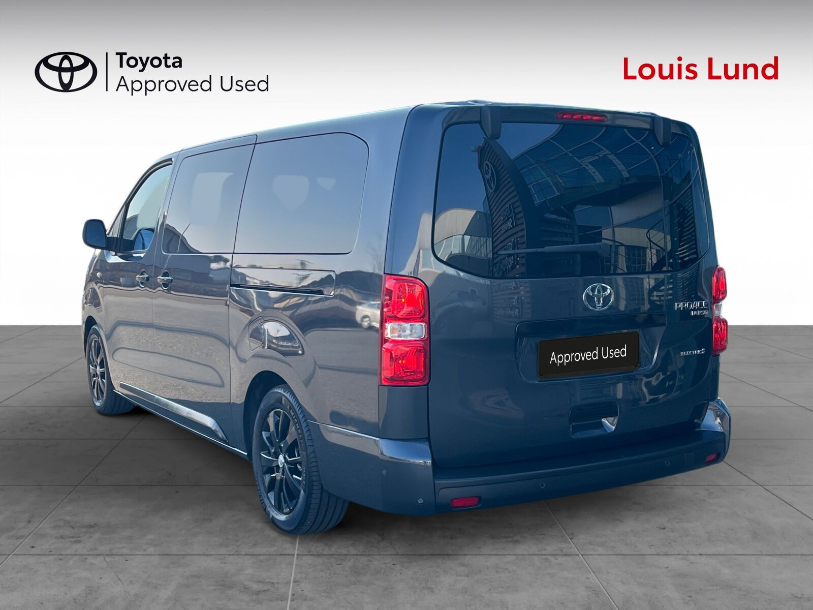 Billede af Toyota Proace Verso Electric Long EL Family m/Dobbelt skydedør, Bagklap 136HK Aut.