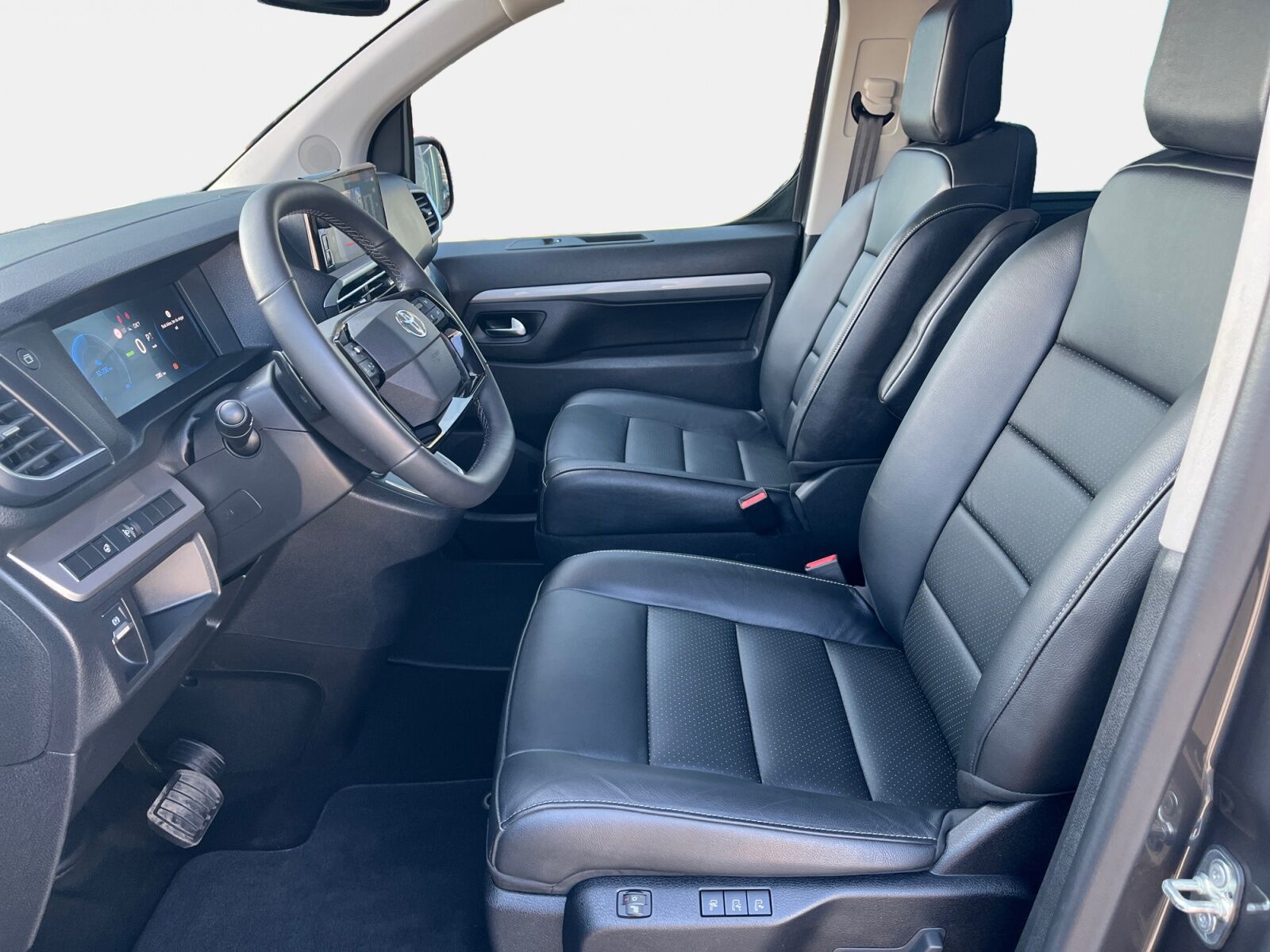 Billede af Toyota Proace Verso Electric Long EL Family m/Dobbelt skydedør, Bagklap 136HK Aut.