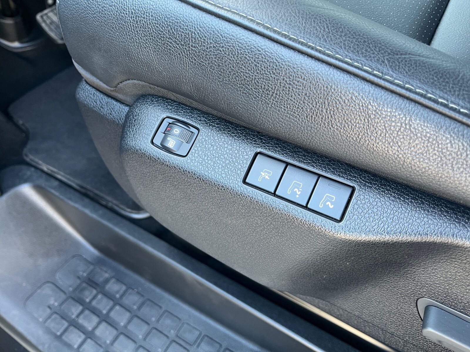 Billede af Toyota Proace Verso Electric Long EL Family m/Dobbelt skydedør, Bagklap 136HK Aut.