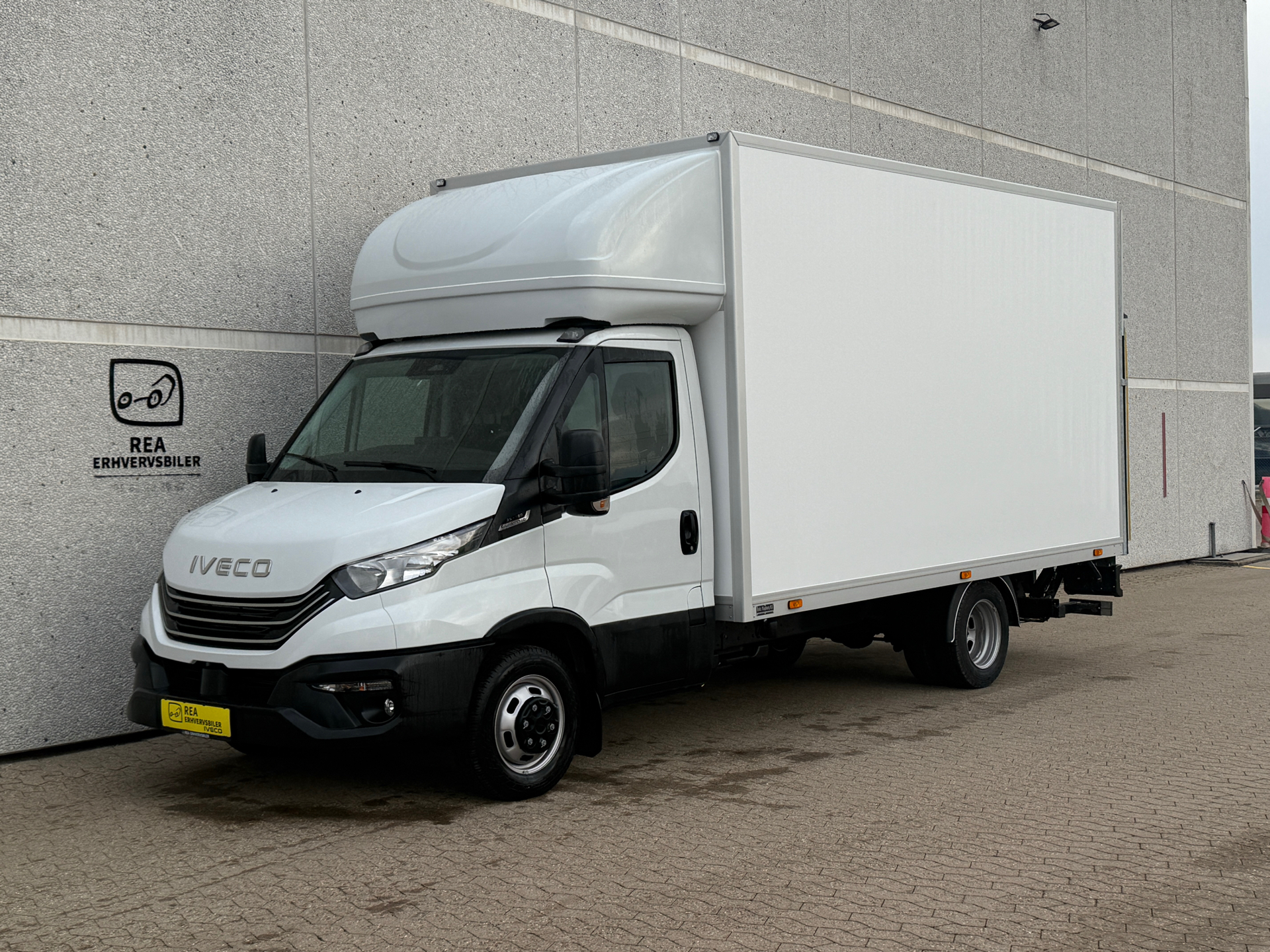 Billede af Iveco Daily 35C18 4100mm 3,0 D 180HK Ladv./Chas. 8g Aut.