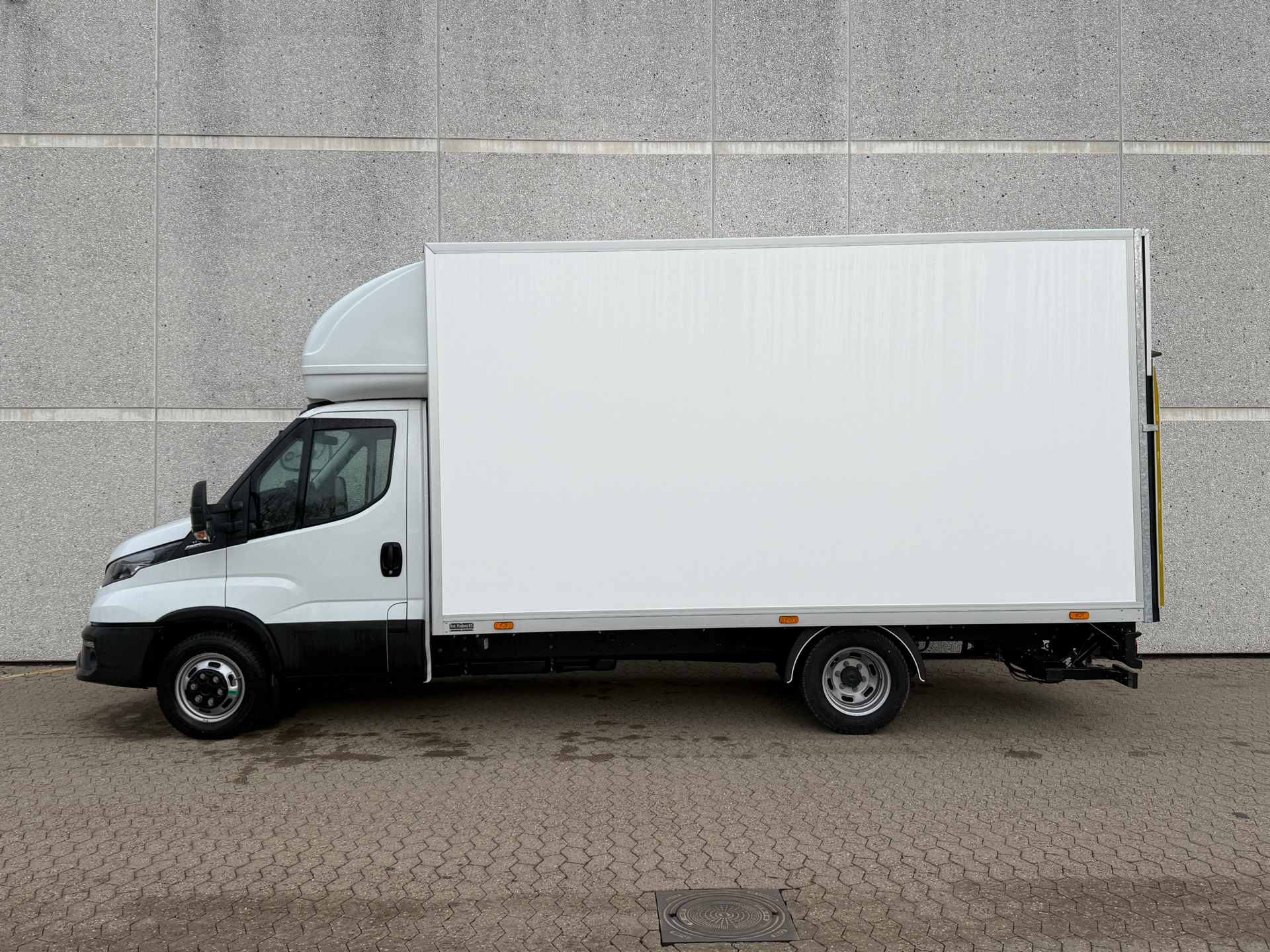 Billede af Iveco Daily 35C18 4100mm 3,0 D 180HK Ladv./Chas. 8g Aut.
